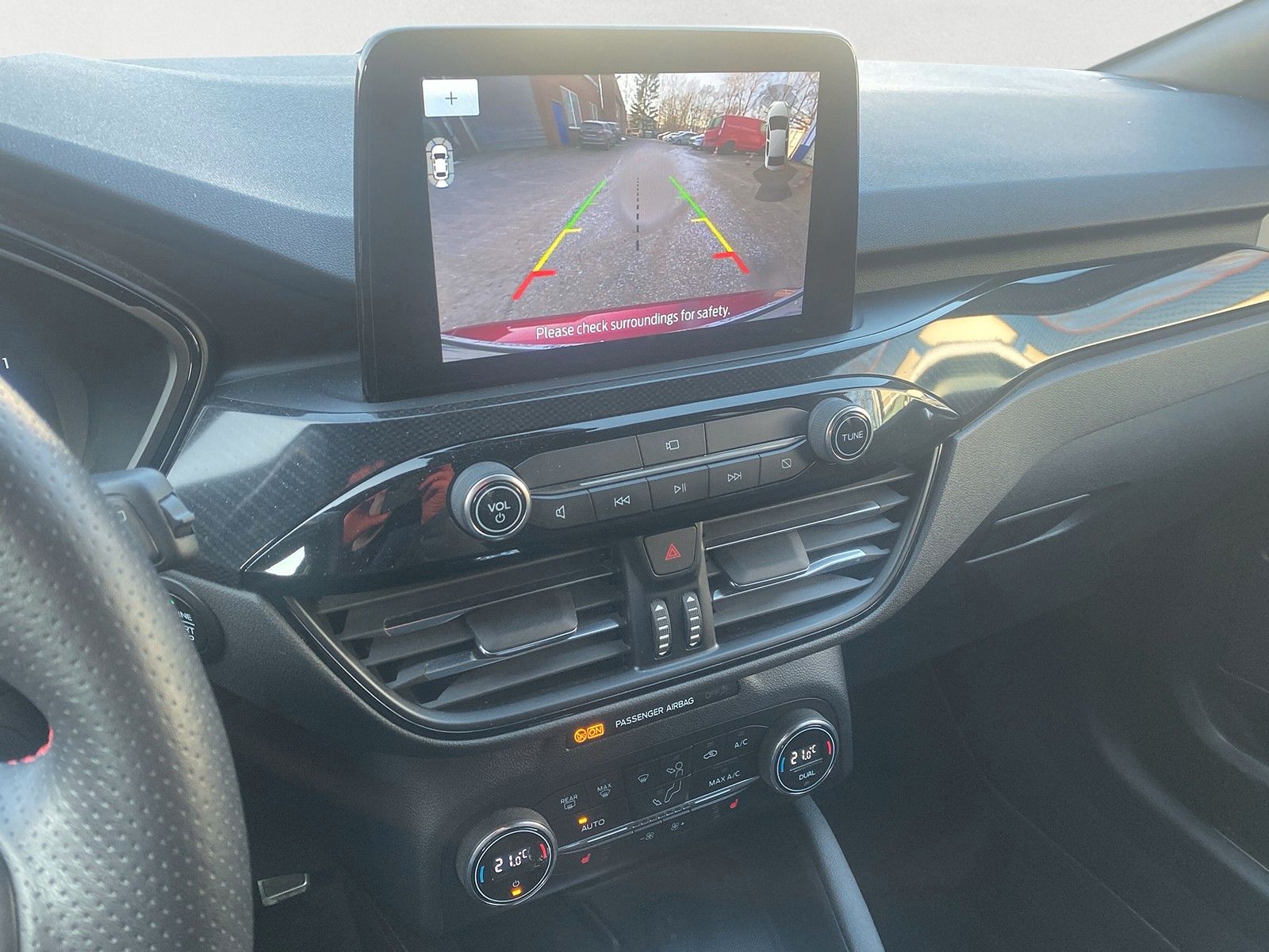 Fahrzeugabbildung Ford Kuga ST-Line 2x4