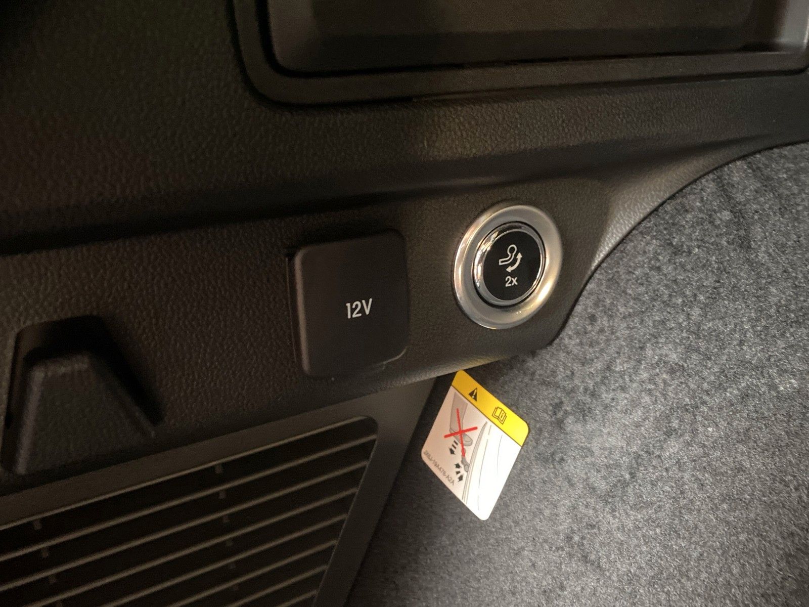 Fahrzeugabbildung Ford Kuga Plug-In Hybrid ST-Line X