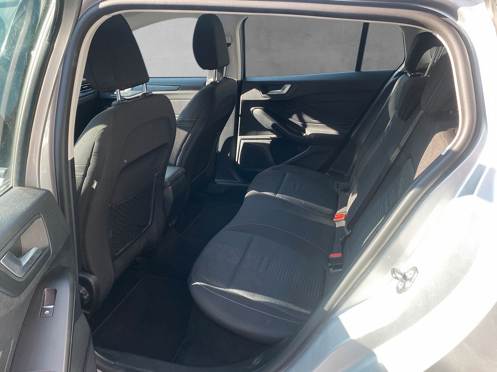 Fahrzeugabbildung Ford Focus Turnier Active