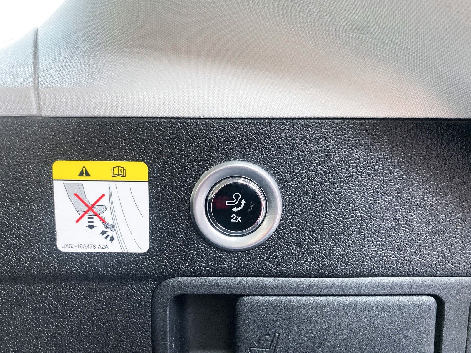 Fahrzeugabbildung Ford Focus Turnier Active