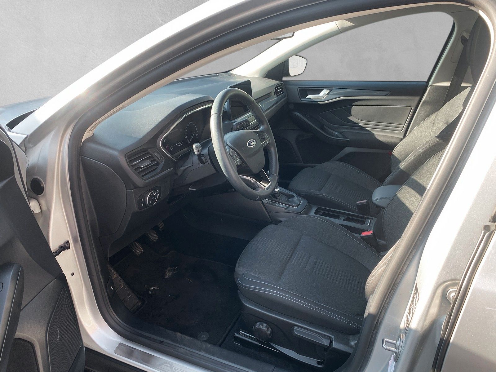 Fahrzeugabbildung Ford Focus Turnier Active