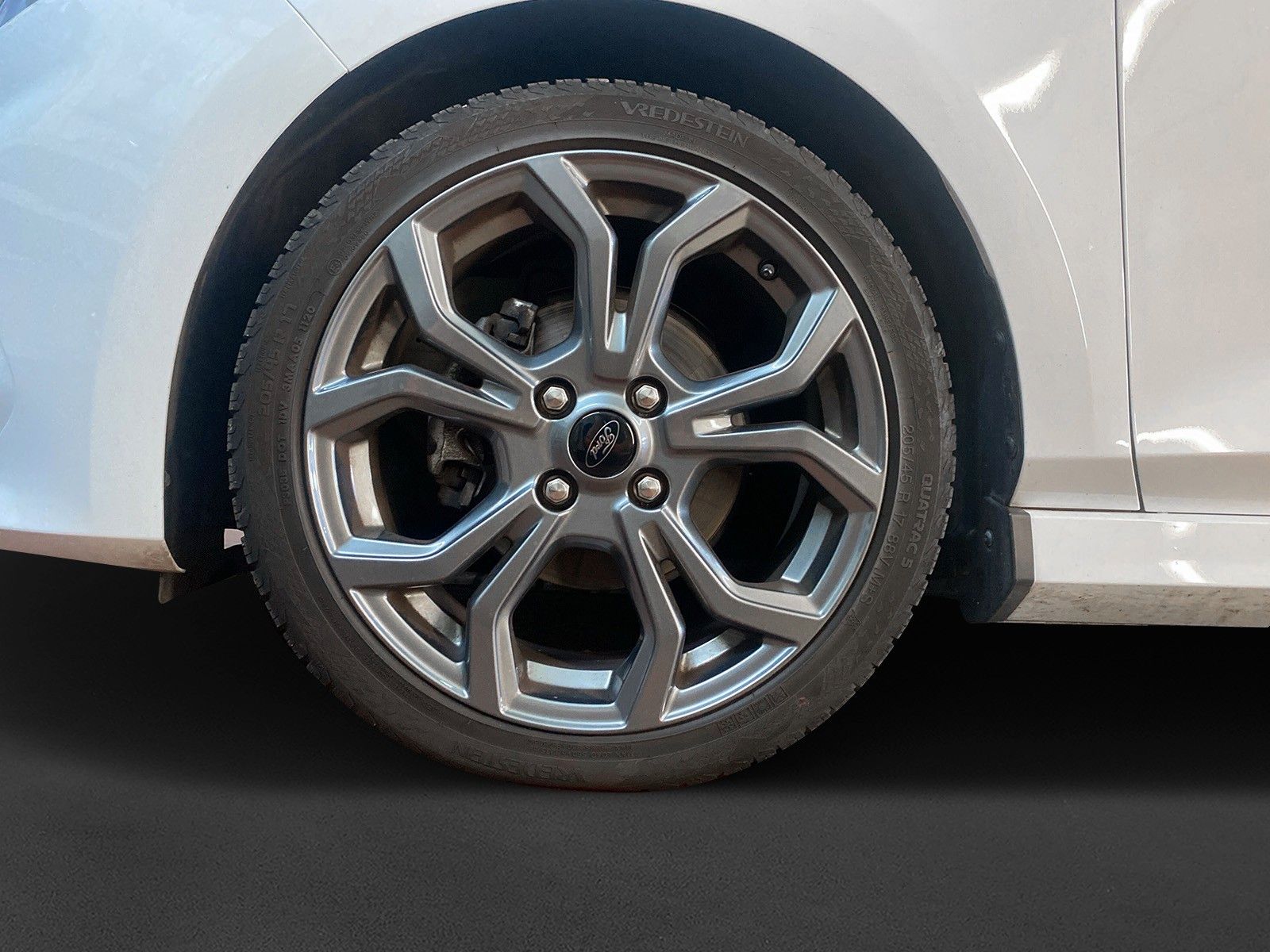 Fahrzeugabbildung Ford Fiesta ST-Line 5-türig