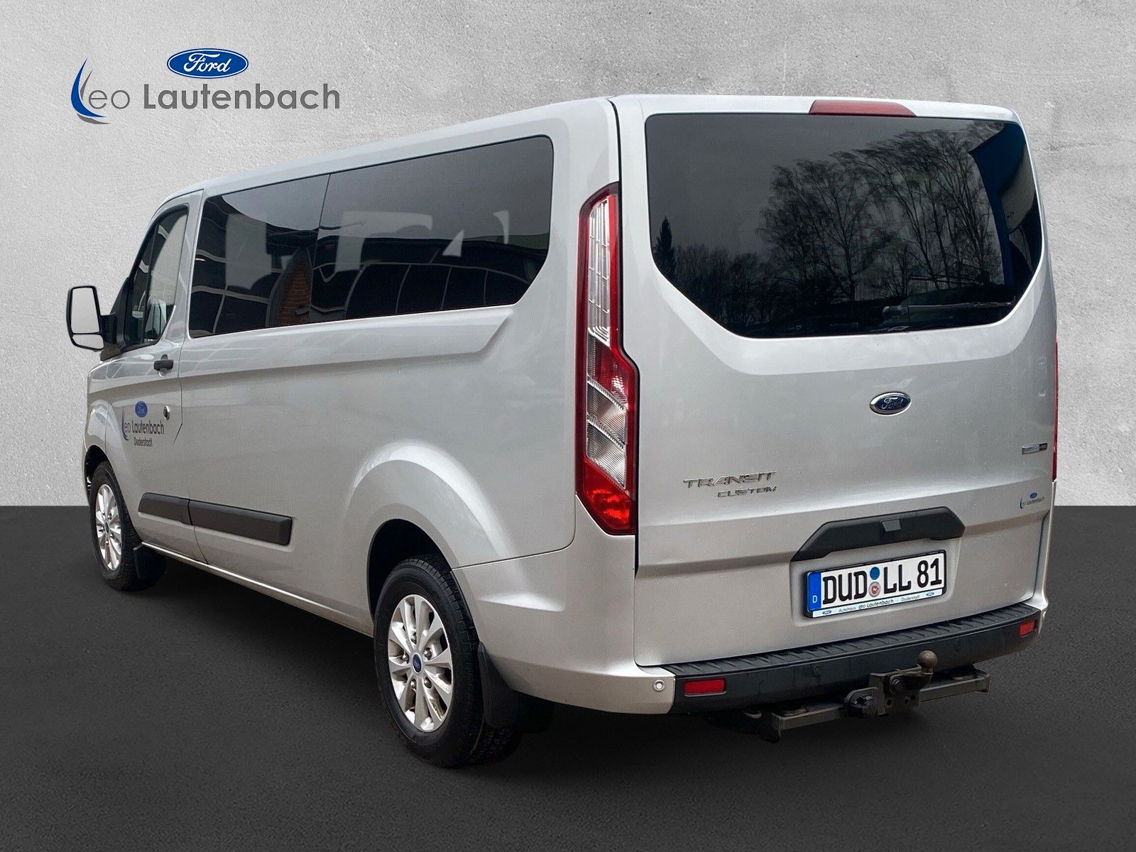 Fahrzeugabbildung Ford Custom Kombi 320 L2 Trend