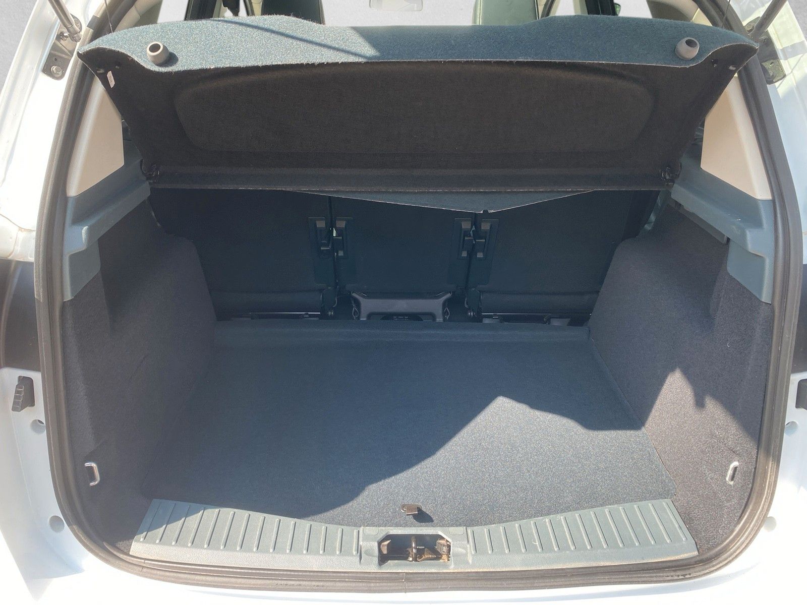 Fahrzeugabbildung Ford C-Max C-MAX Titanium