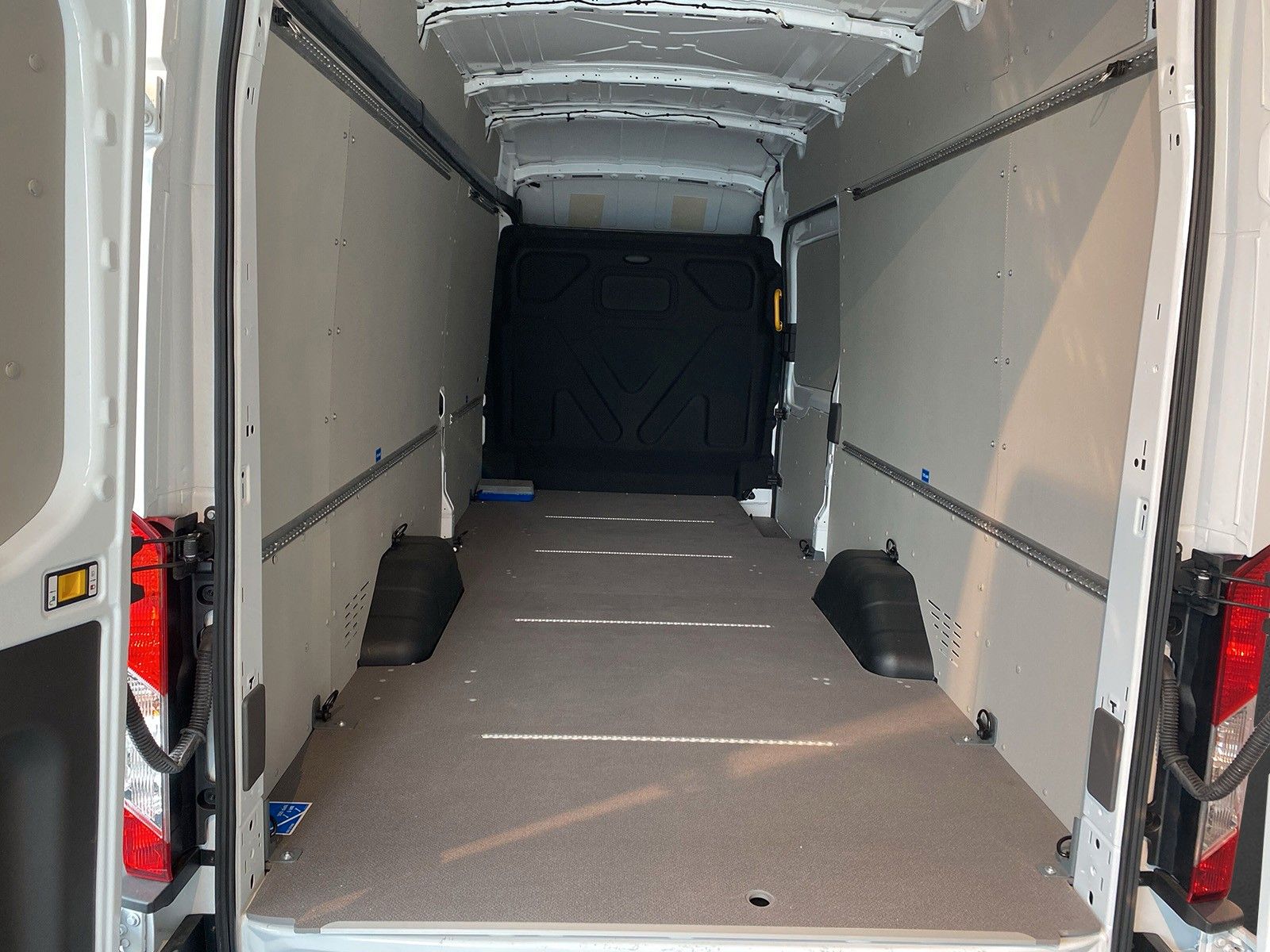 Fahrzeugabbildung Ford Transit Kasten 350 L4 Trend
