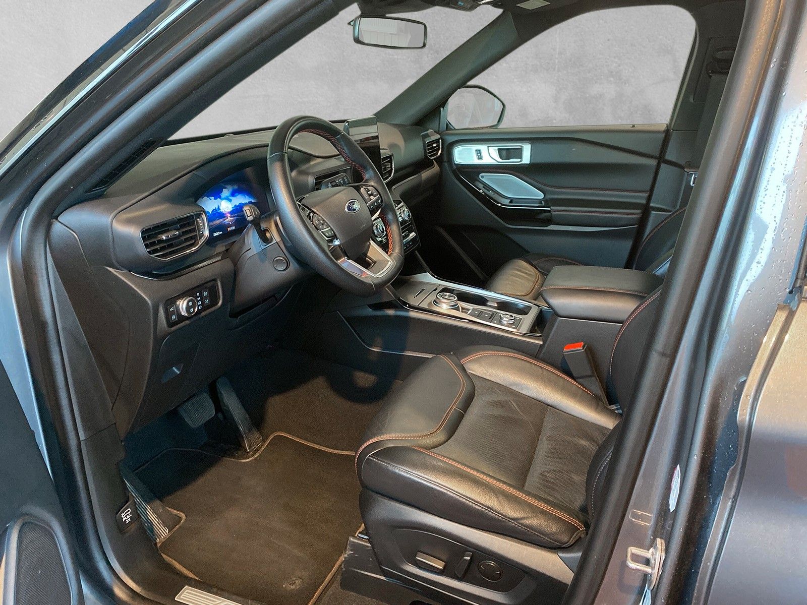 Fahrzeugabbildung Ford Explorer ST-Line Plug-in-Hybrid 4x4