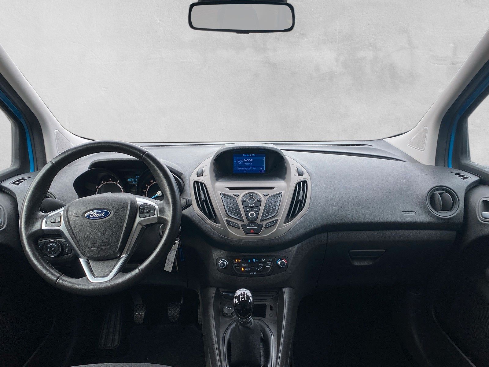 Fahrzeugabbildung Ford Tourneo Courier Trend