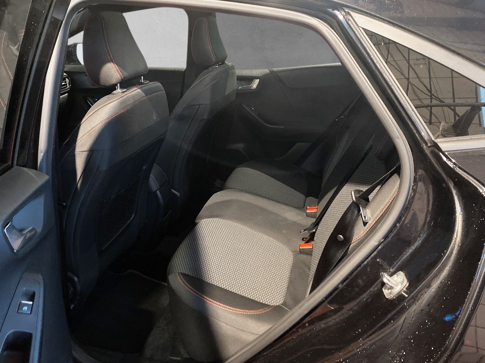 Fahrzeugabbildung Ford Puma ST-Line