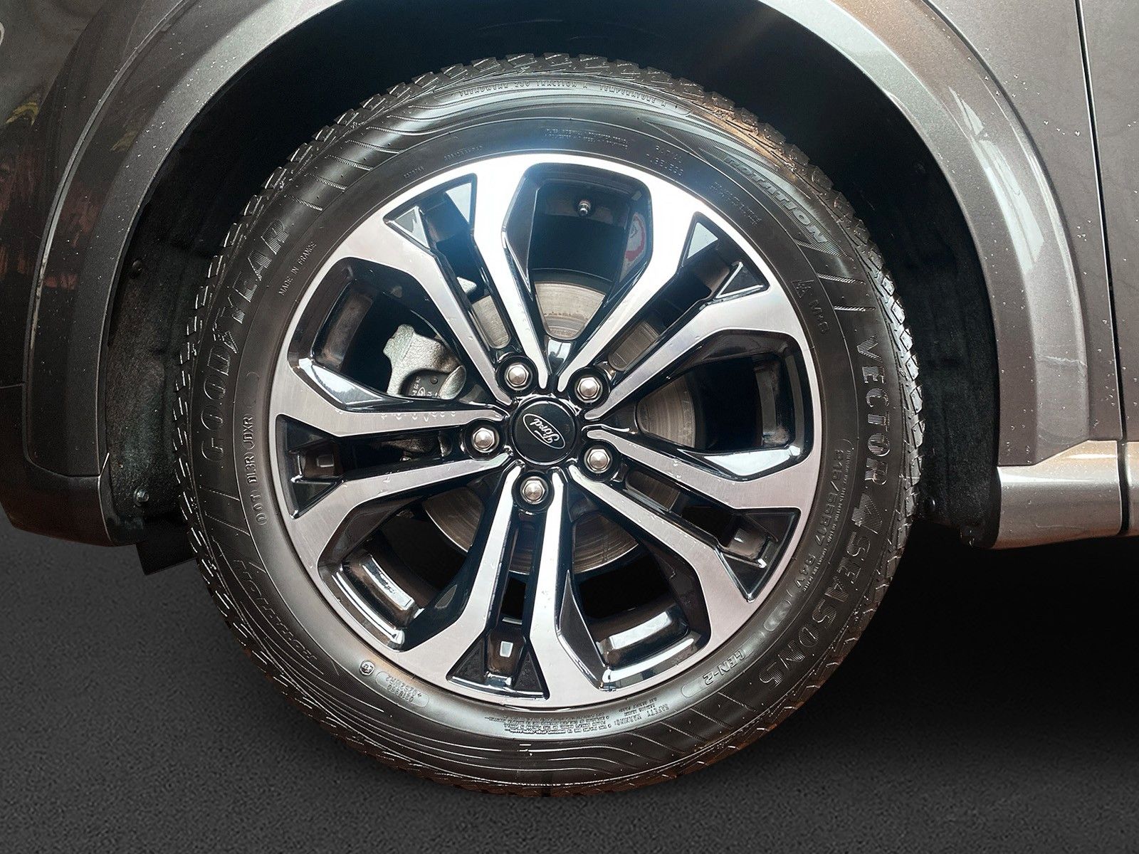 Fahrzeugabbildung Ford Puma ST-Line