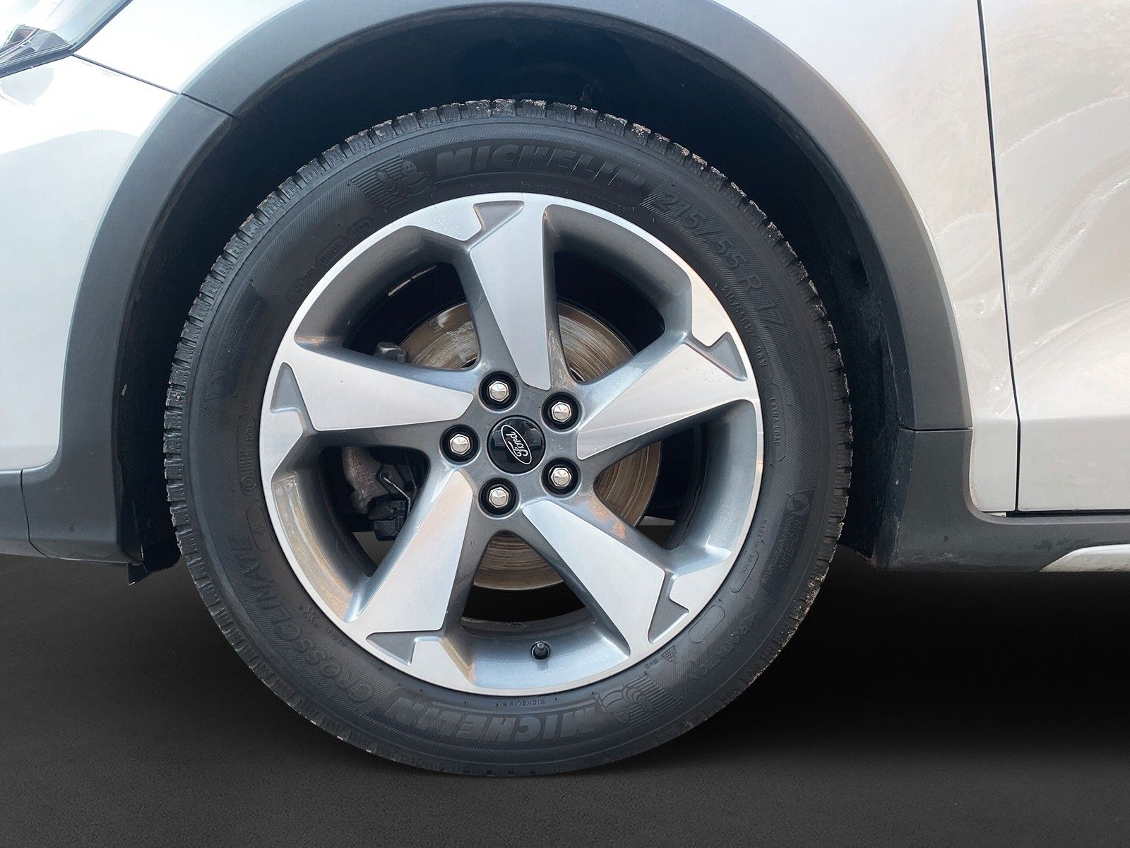 Fahrzeugabbildung Ford Focus Turnier Active