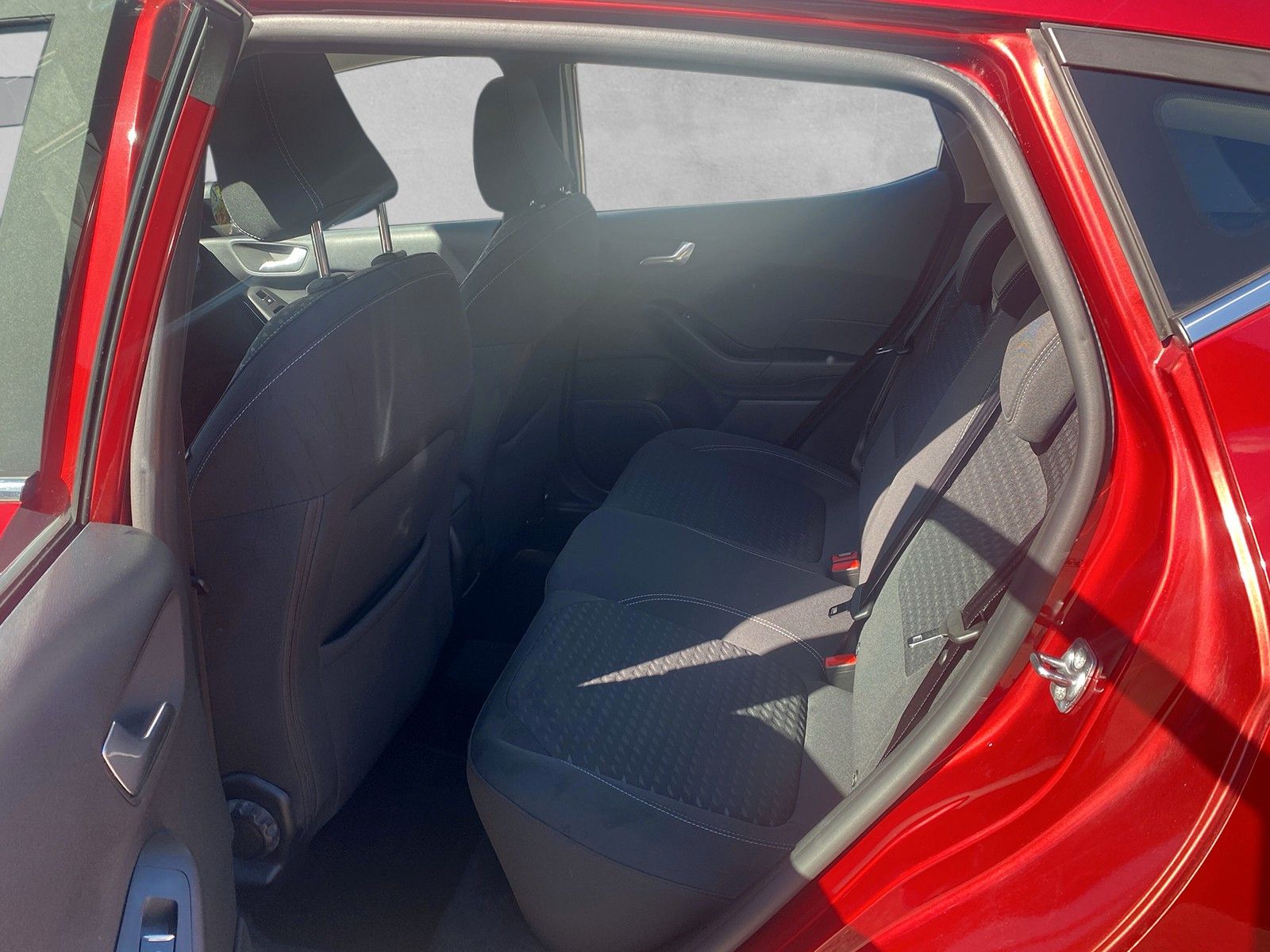 Fahrzeugabbildung Ford Fiesta Titanium