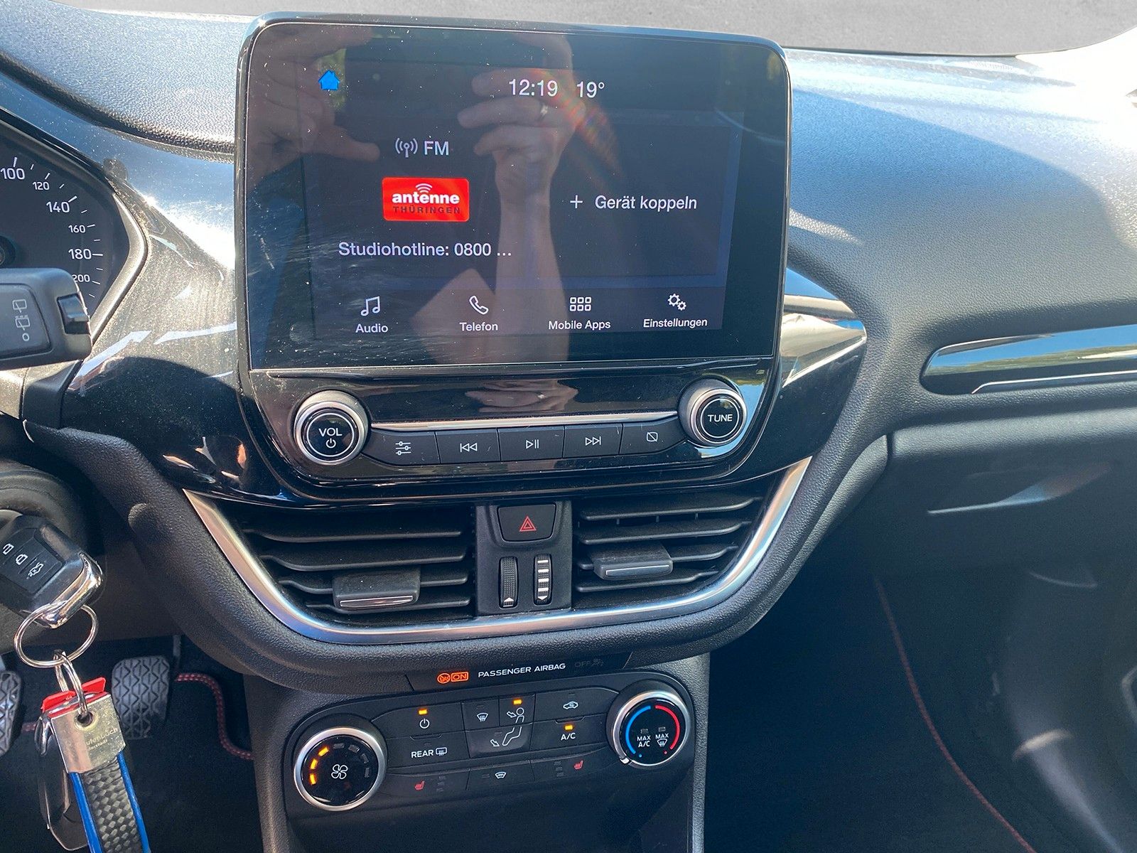 Fahrzeugabbildung Ford Fiesta Cool & Connect 5-türig