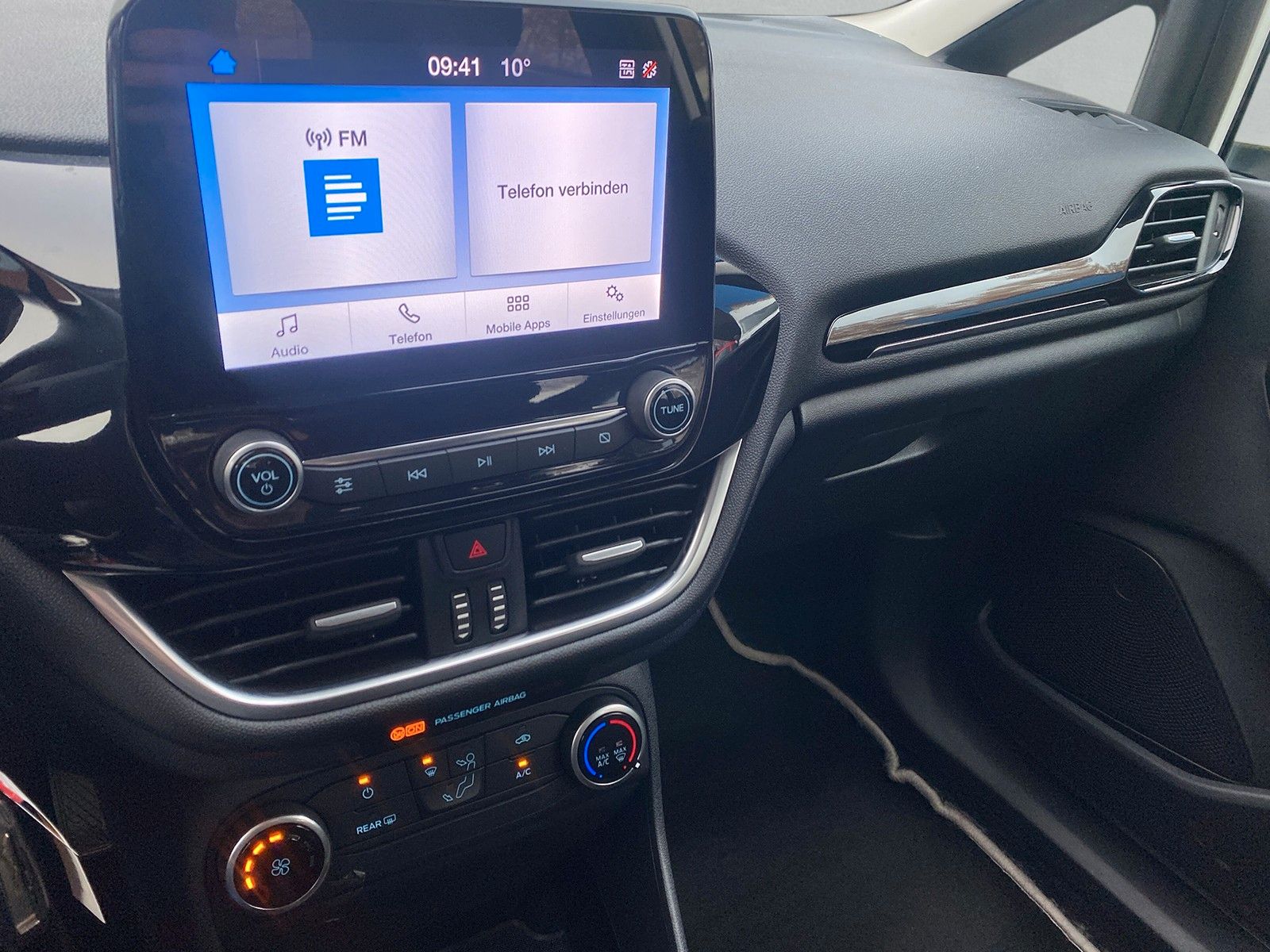 Fahrzeugabbildung Ford Fiesta Cool & Connect