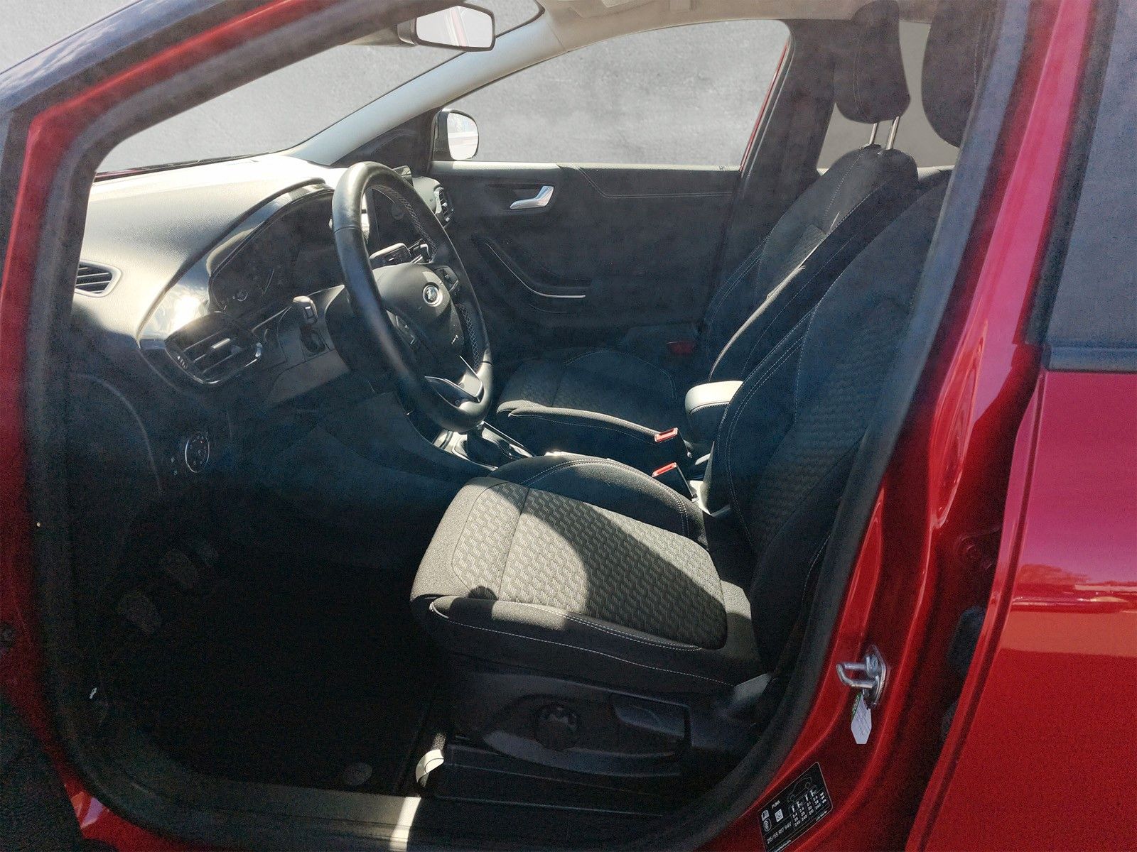 Fahrzeugabbildung Ford Puma Titanium