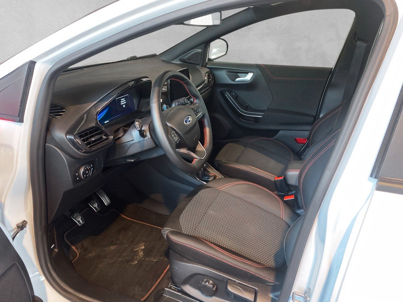 Fahrzeugabbildung Ford Puma ST-Line