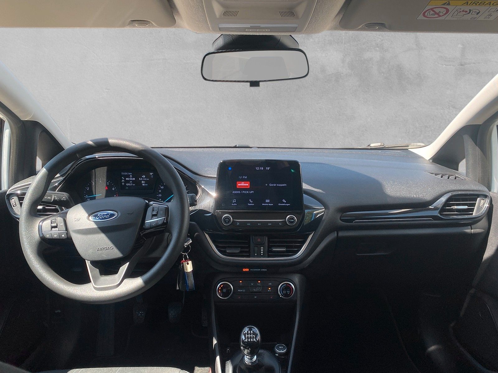 Fahrzeugabbildung Ford Fiesta Cool & Connect 5-türig