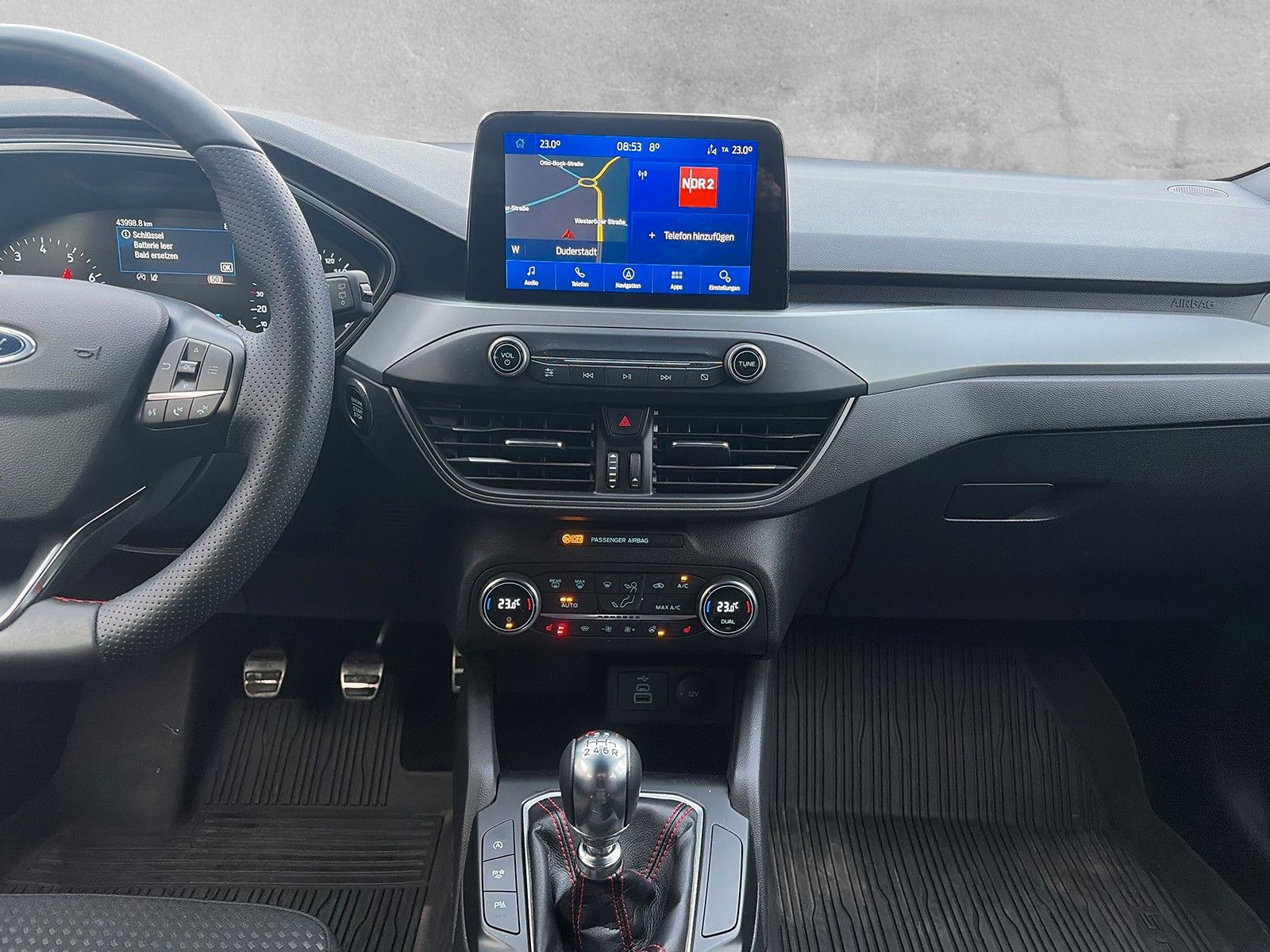 Fahrzeugabbildung Ford Focus Lim. ST-Line