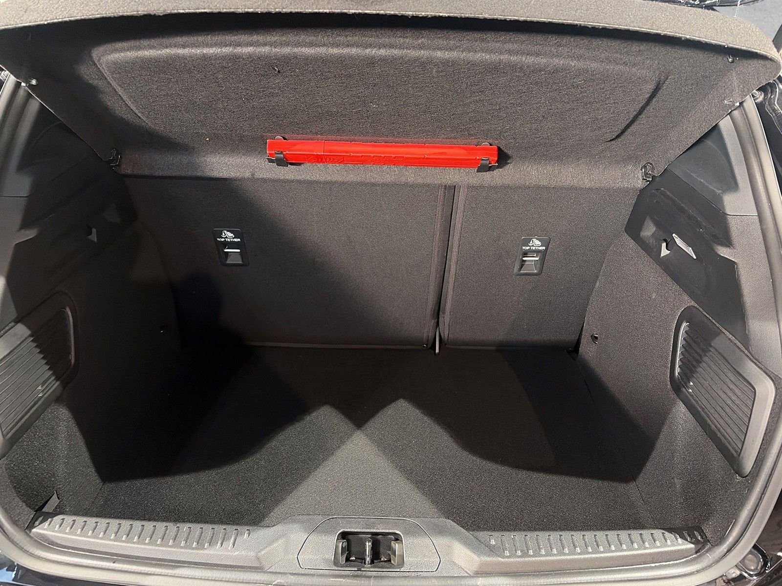 Fahrzeugabbildung Ford Focus Lim. ST-Line