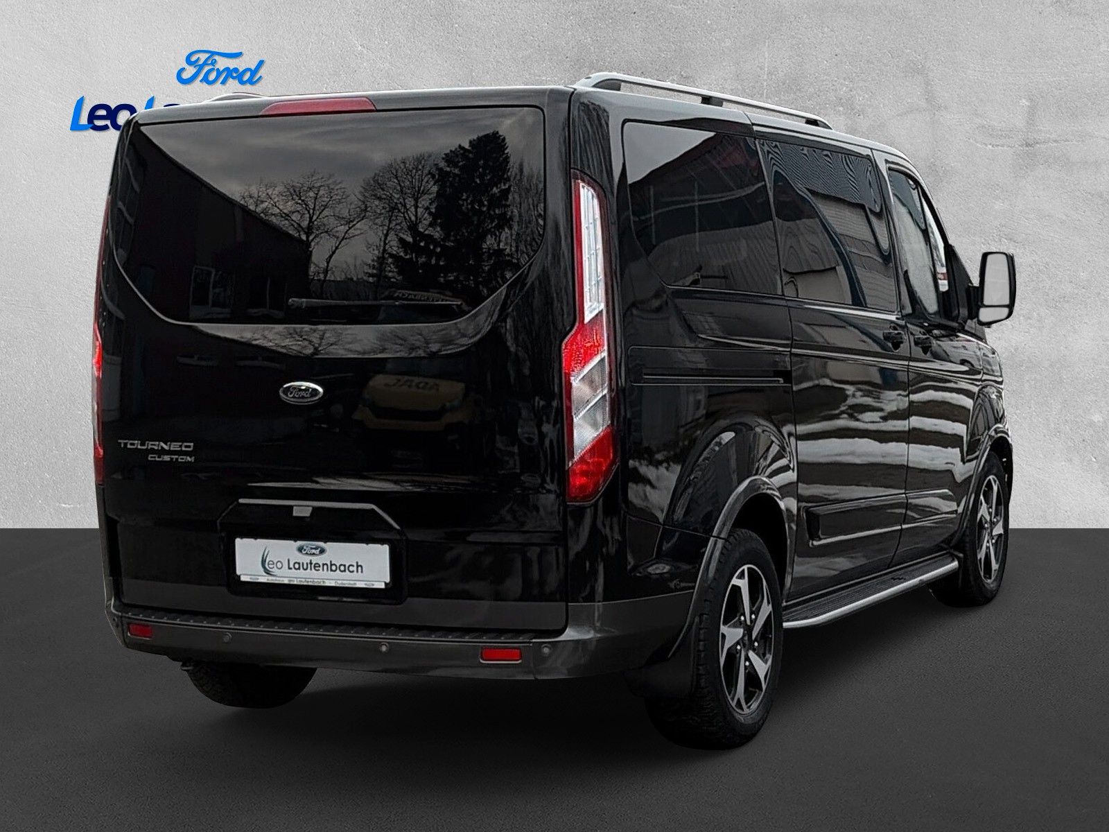 Fahrzeugabbildung Ford Tourneo Custom Active L1