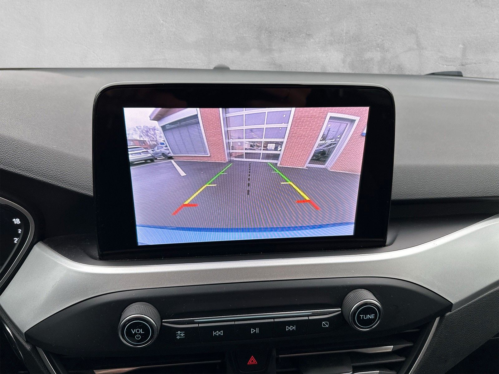 Fahrzeugabbildung Ford Focus Turnier Cool & Connect