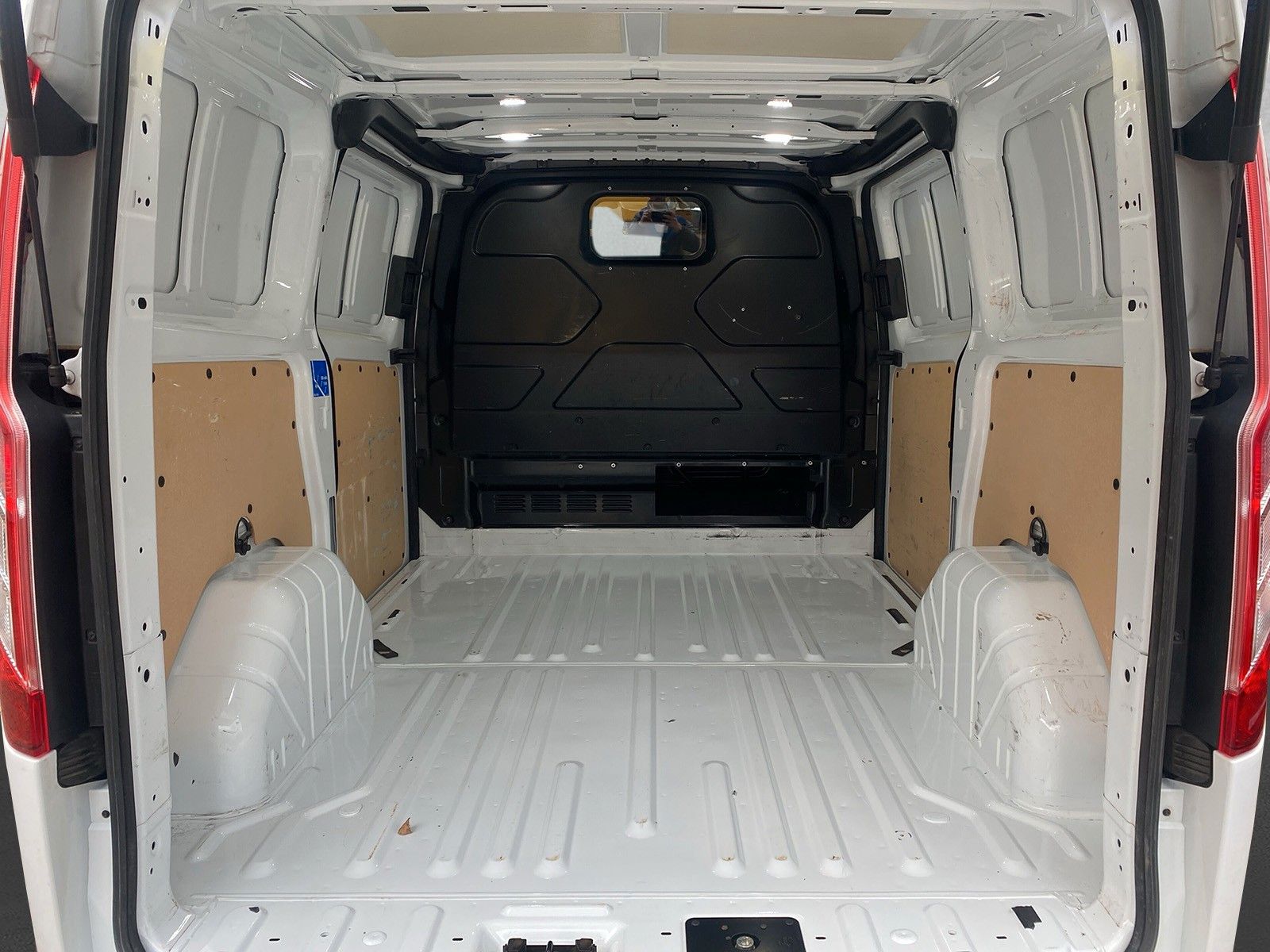 Fahrzeugabbildung Ford Transit Custom Kasten 340 L1 Trend Automatik