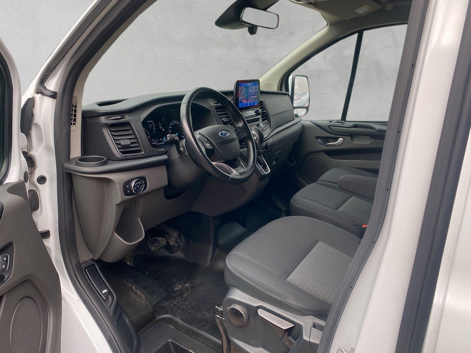 Fahrzeugabbildung Ford Transit Custom Kasten 340 L1 Trend Automatik