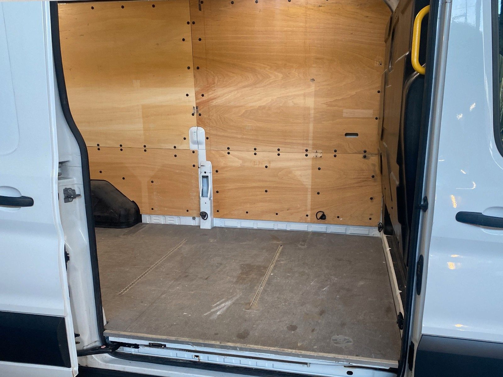 Fahrzeugabbildung Ford Transit Kasten 350 L3 Trend Automatik