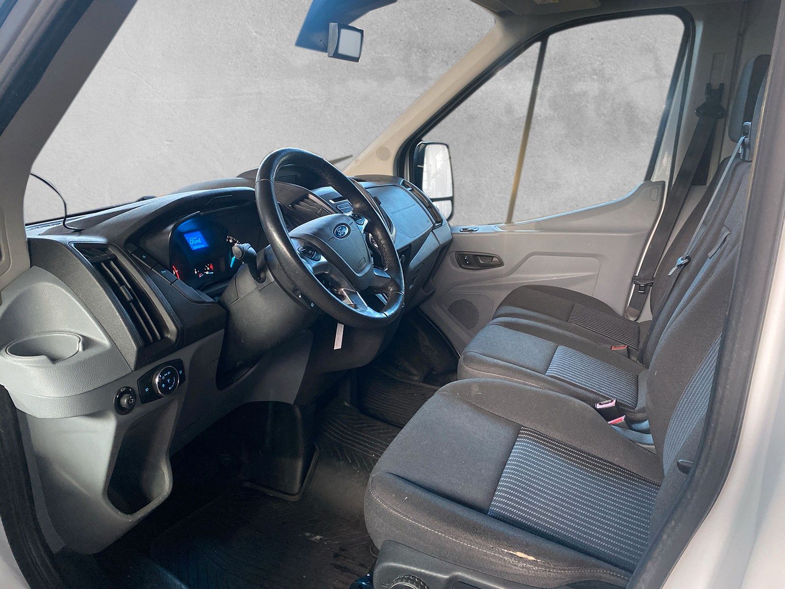 Fahrzeugabbildung Ford Transit Kasten 350 L3 Trend Automatik