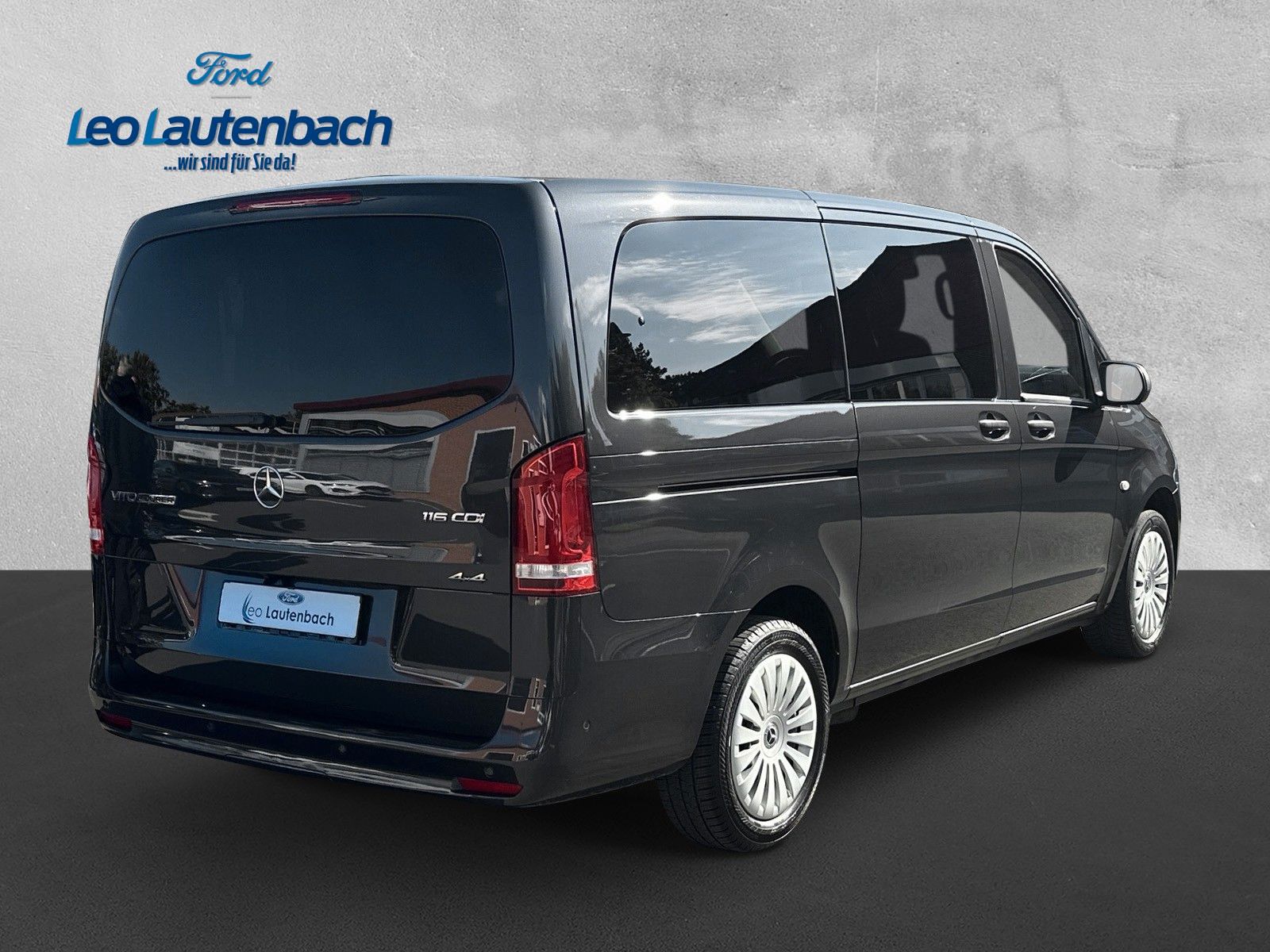 Fahrzeugabbildung Mercedes-Benz Vito Tourer CDI Pro 4x4 lang