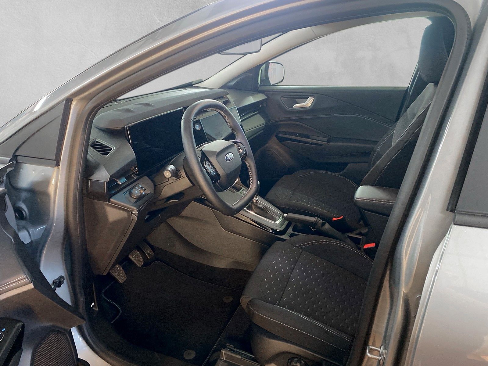 Fahrzeugabbildung Ford Puma Titanium
