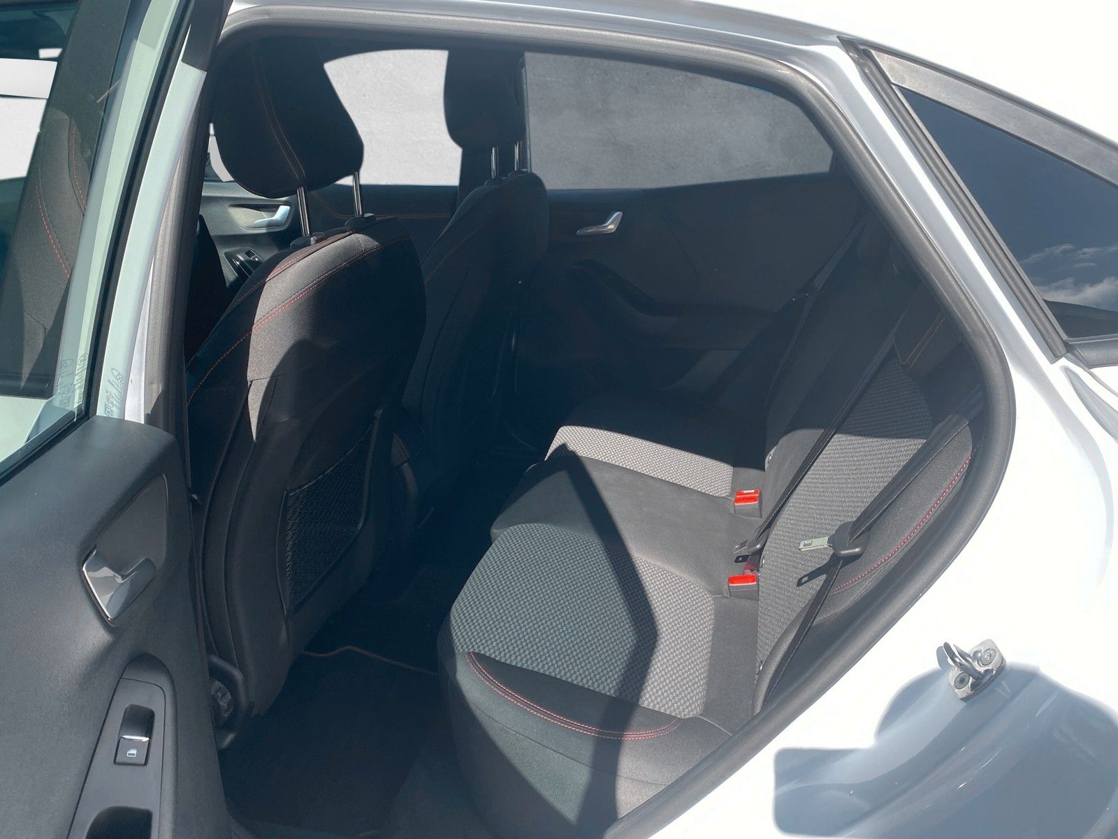 Fahrzeugabbildung Ford Puma ST-Line