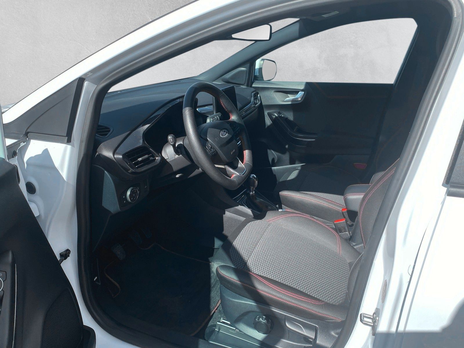 Fahrzeugabbildung Ford Puma ST-Line