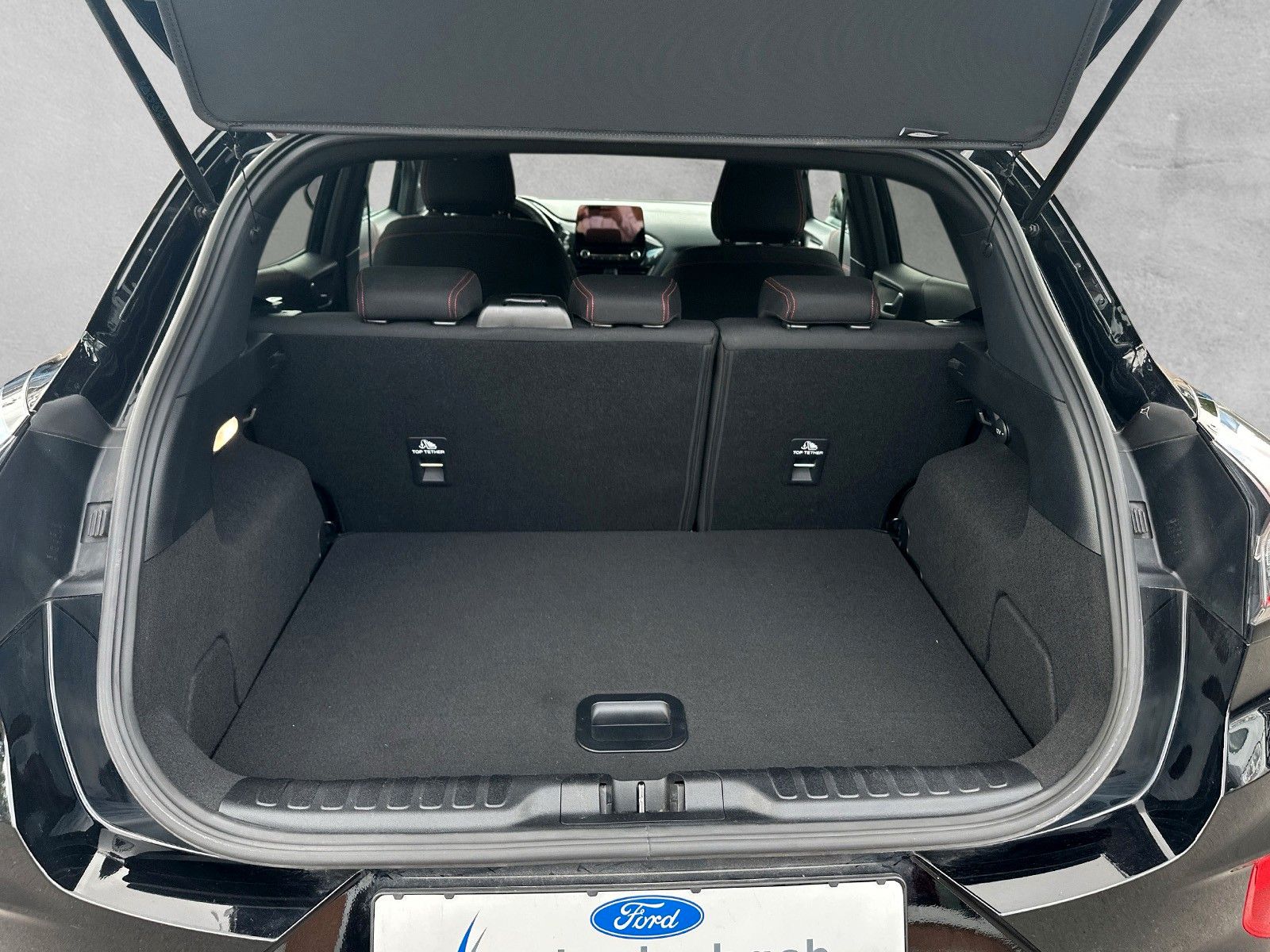 Fahrzeugabbildung Ford Puma ST-Line