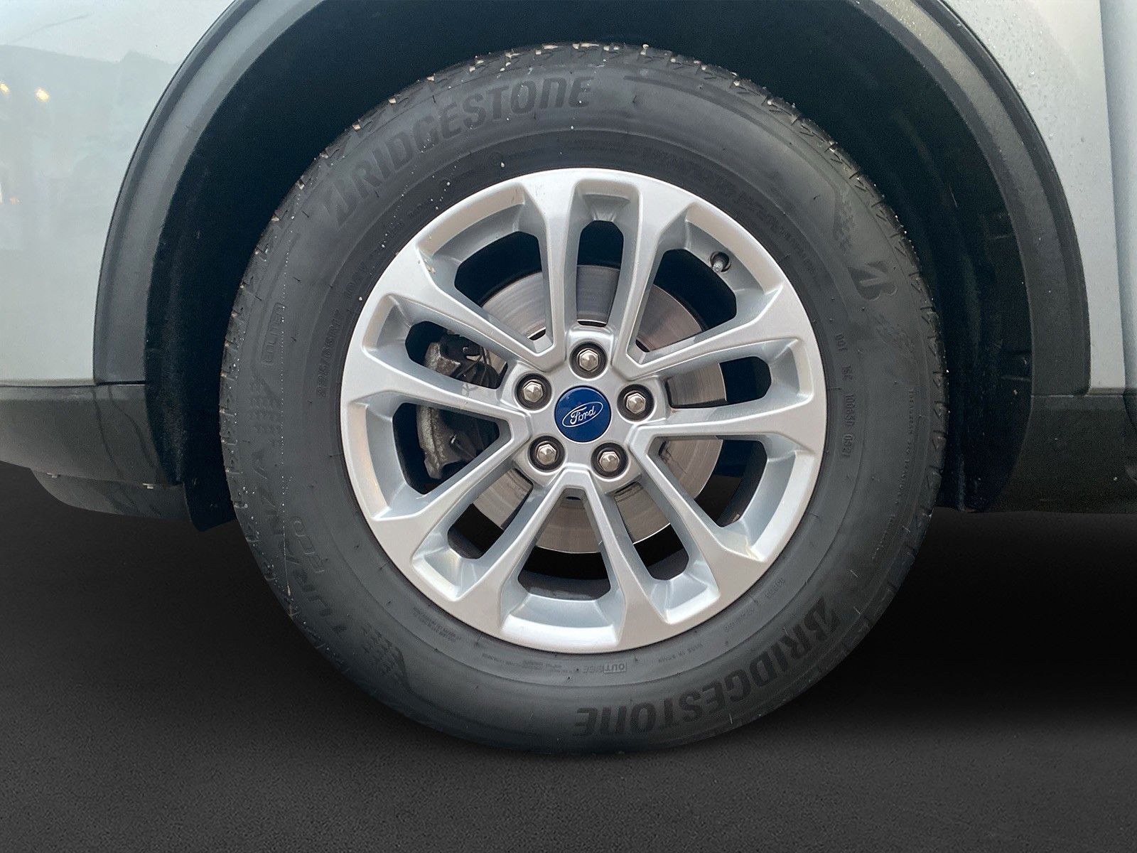 Fahrzeugabbildung Ford Kuga Titanium