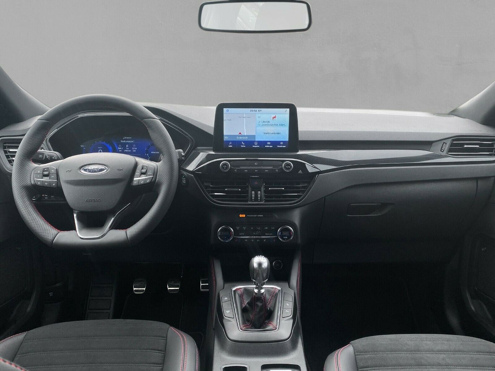 Fahrzeugabbildung Ford Kuga ST-Line X 2x4