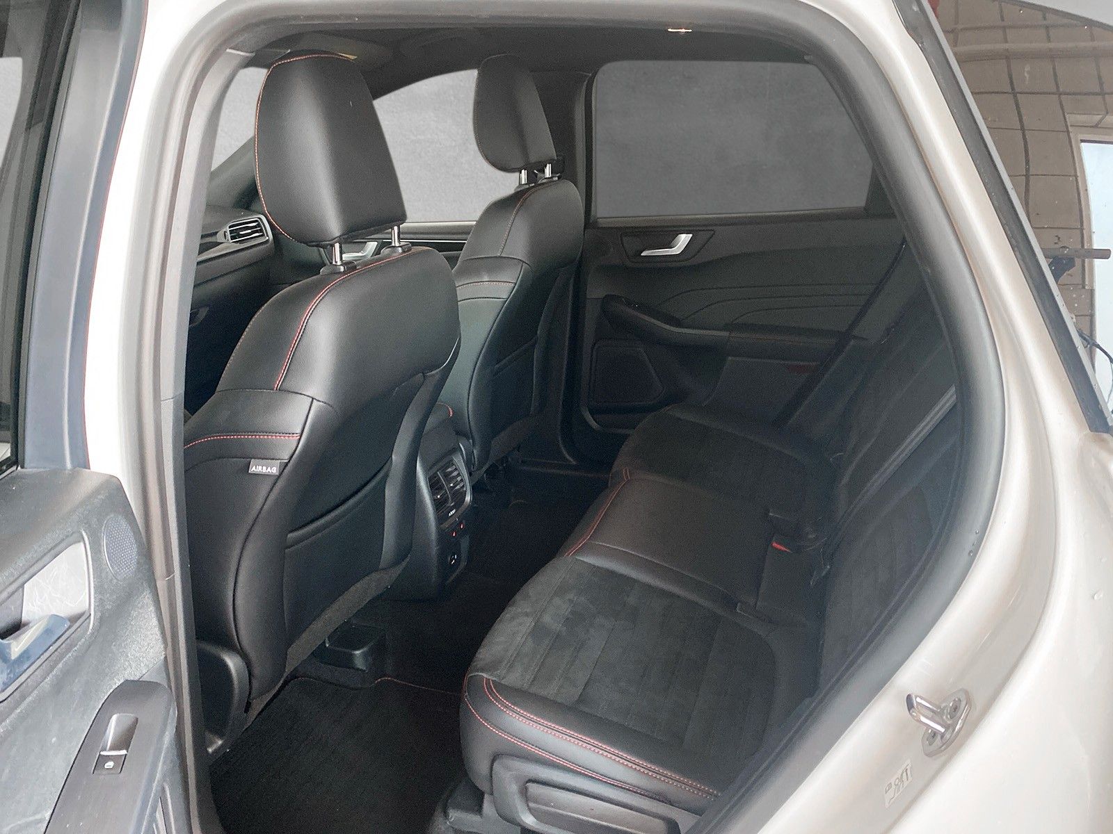 Fahrzeugabbildung Ford Kuga ST-Line X