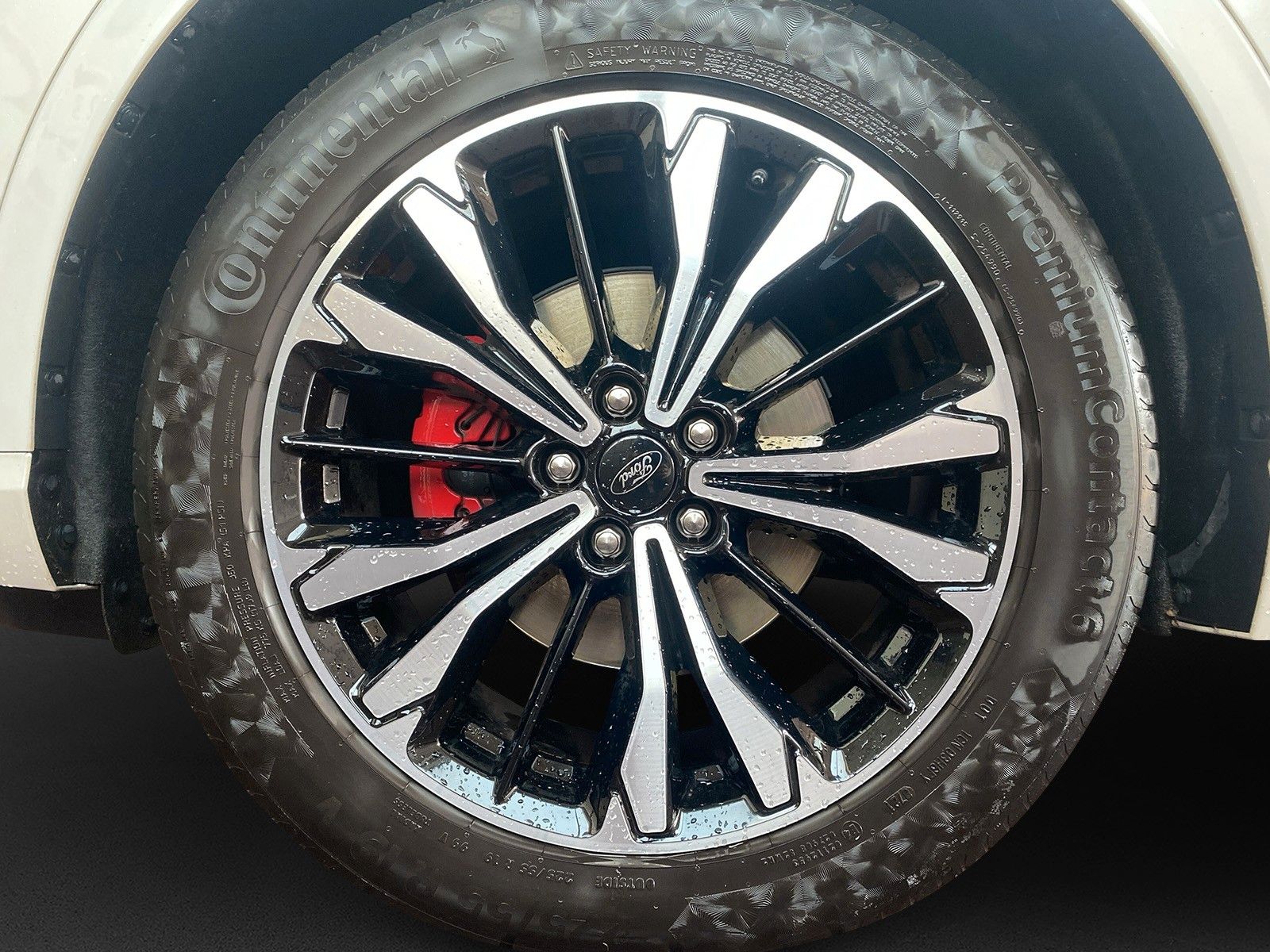 Fahrzeugabbildung Ford Kuga ST-Line X