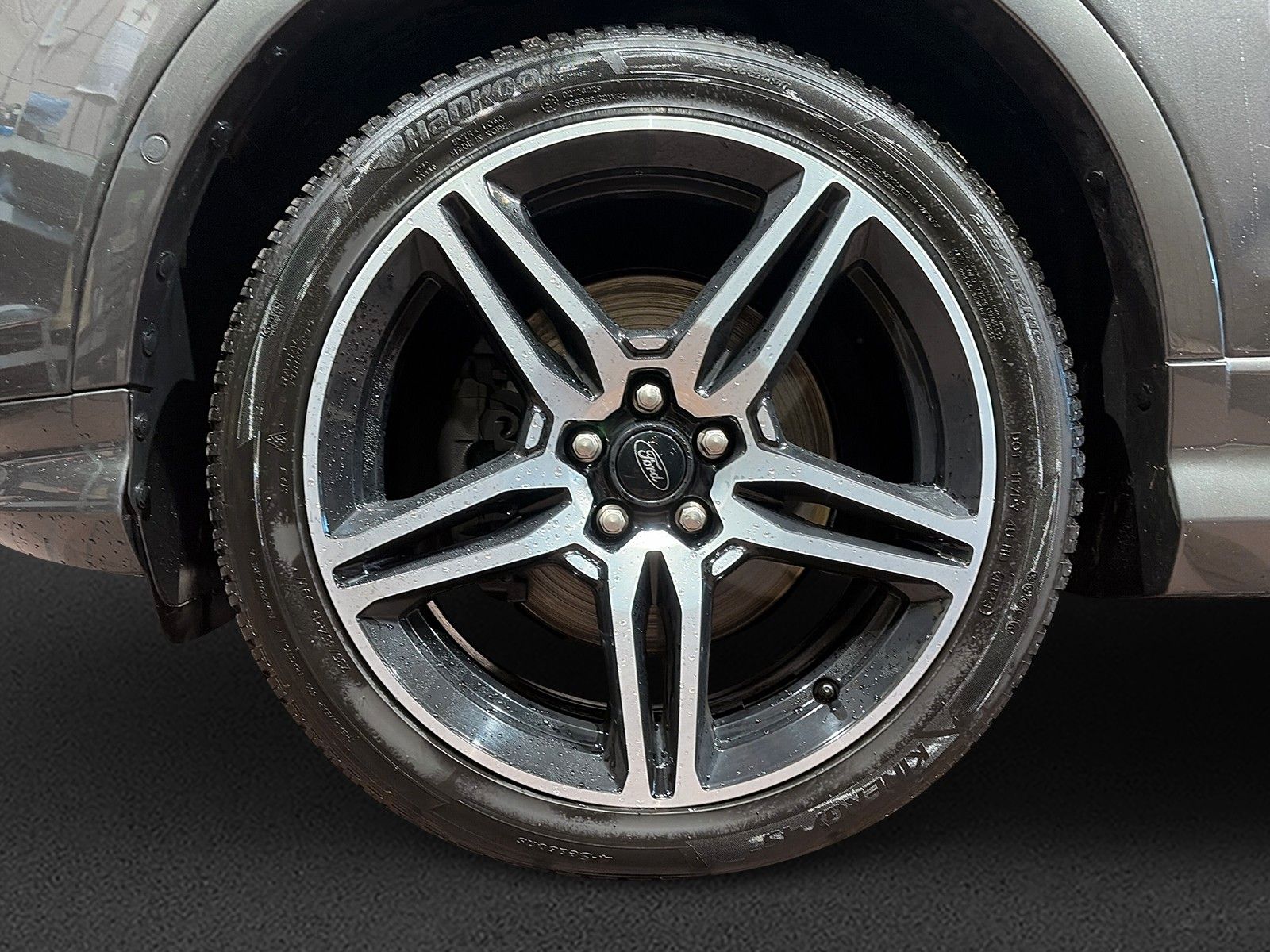 Fahrzeugabbildung Ford Kuga ST-Line 4x4