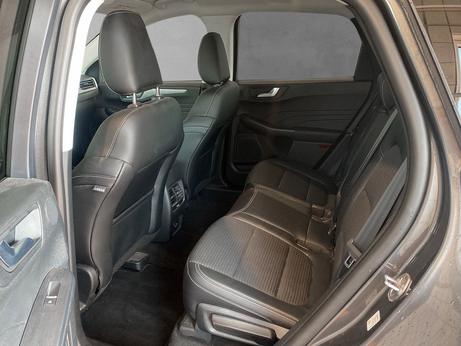 Fahrzeugabbildung Ford Kuga Plug-In Hybrid Titanium X