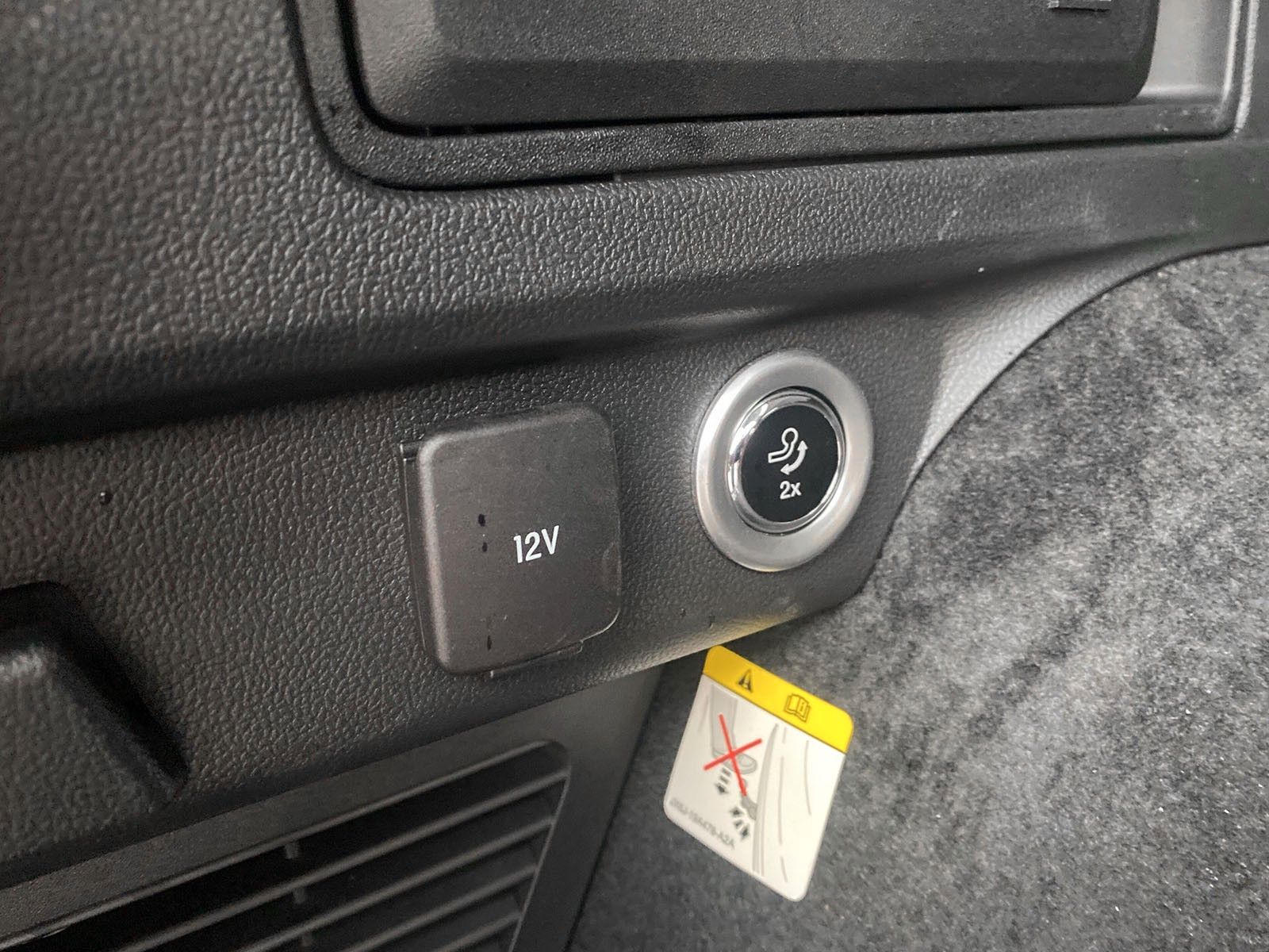 Fahrzeugabbildung Ford Kuga Plug-In Hybrid Titanium X