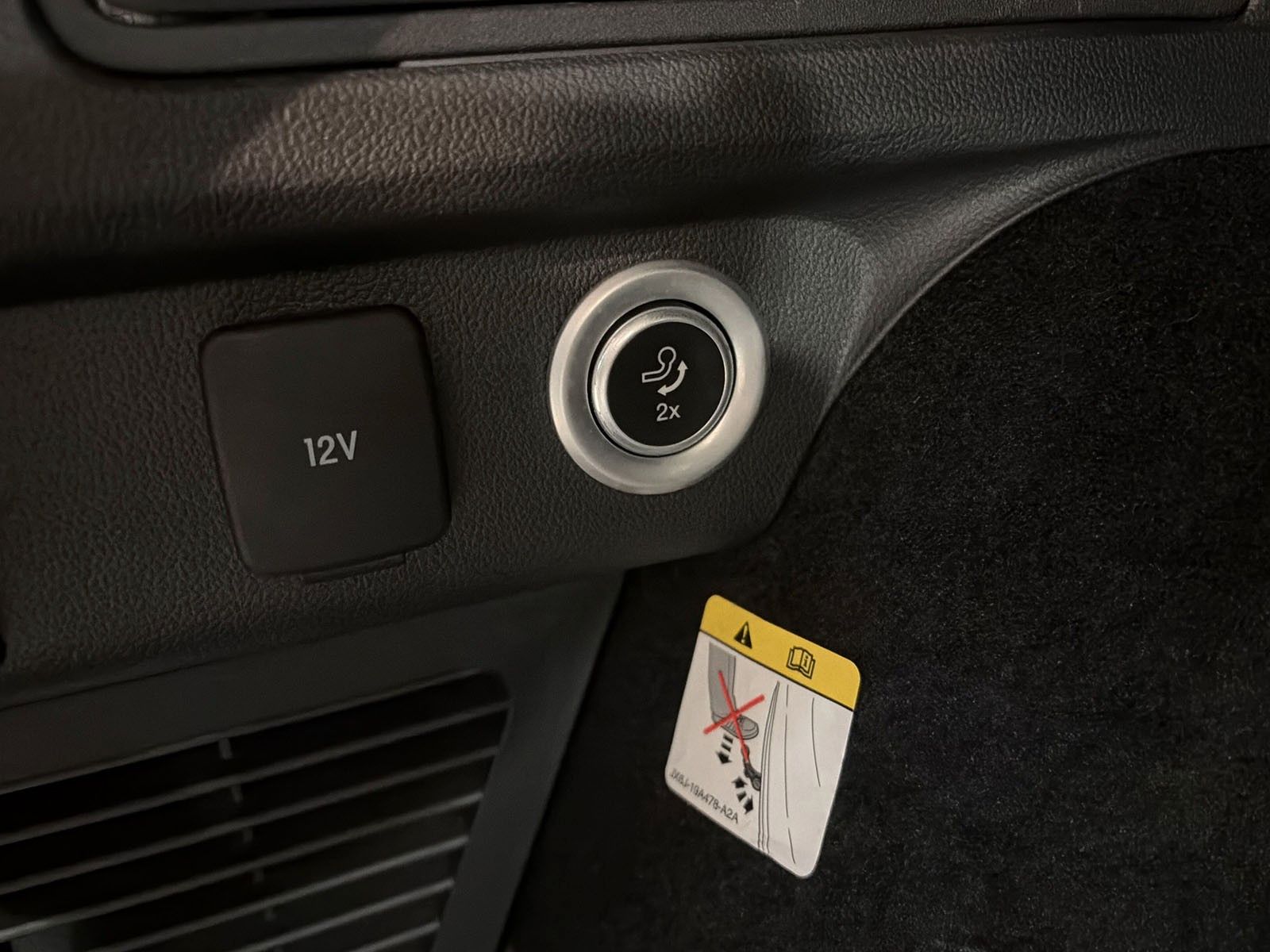 Fahrzeugabbildung Ford Kuga Plug-In Hybrid ST-Line X