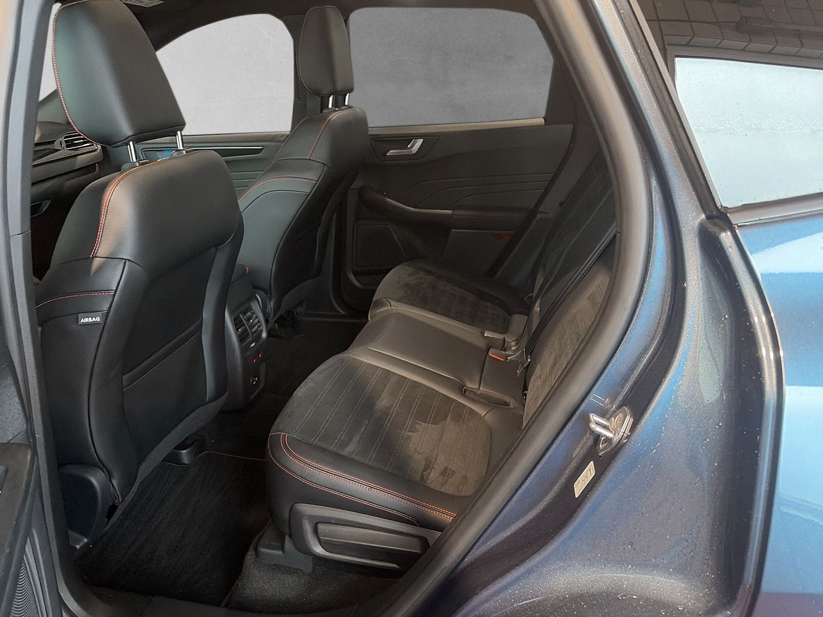 Fahrzeugabbildung Ford Kuga Plug-In Hybrid ST-Line X