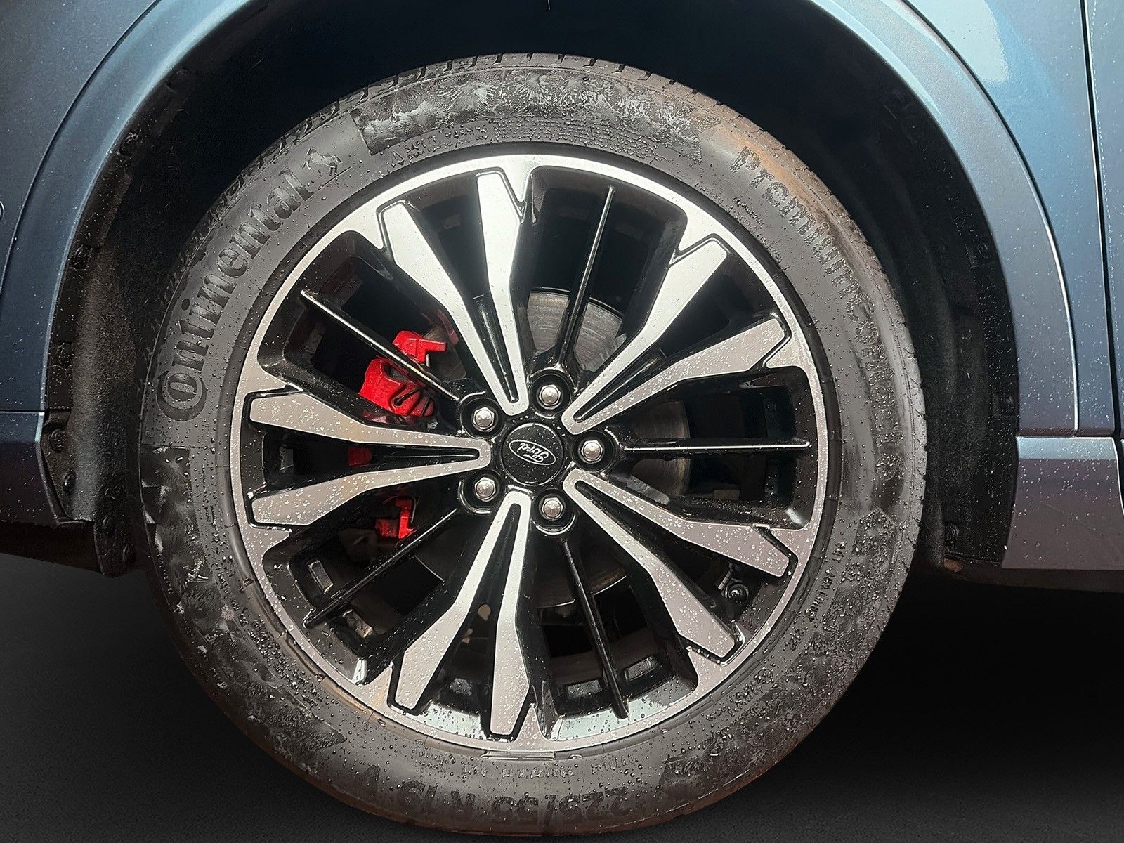 Fahrzeugabbildung Ford Kuga Plug-In Hybrid ST-Line X