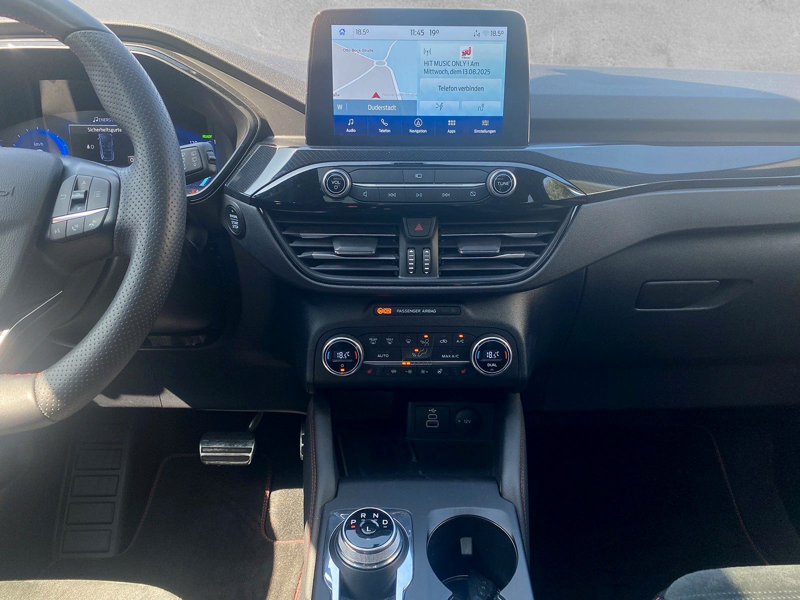 Fahrzeugabbildung Ford Kuga Plug-In Hybrid ST-Line X