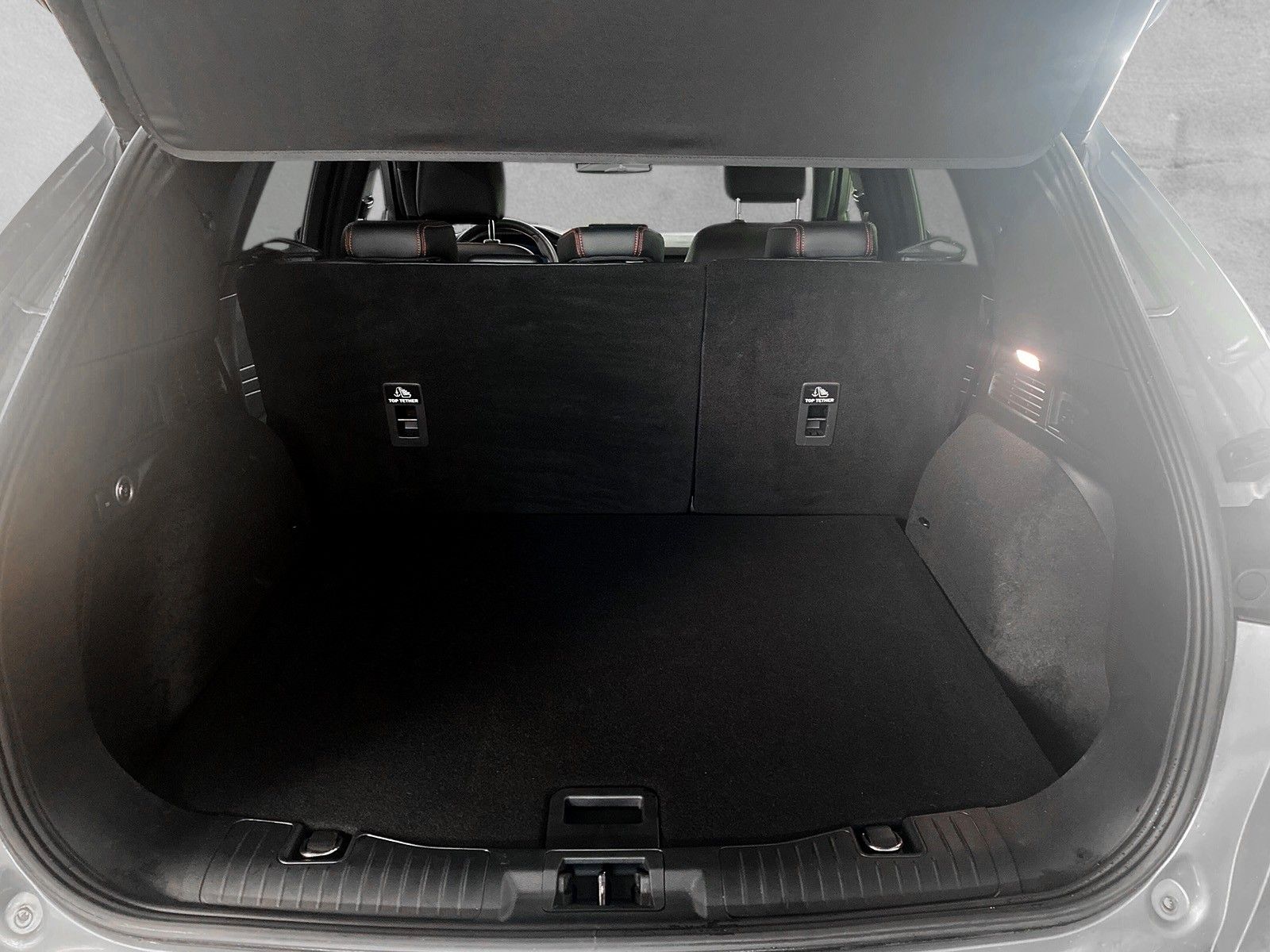 Fahrzeugabbildung Ford Kuga Plug-In Hybrid ST-Line X