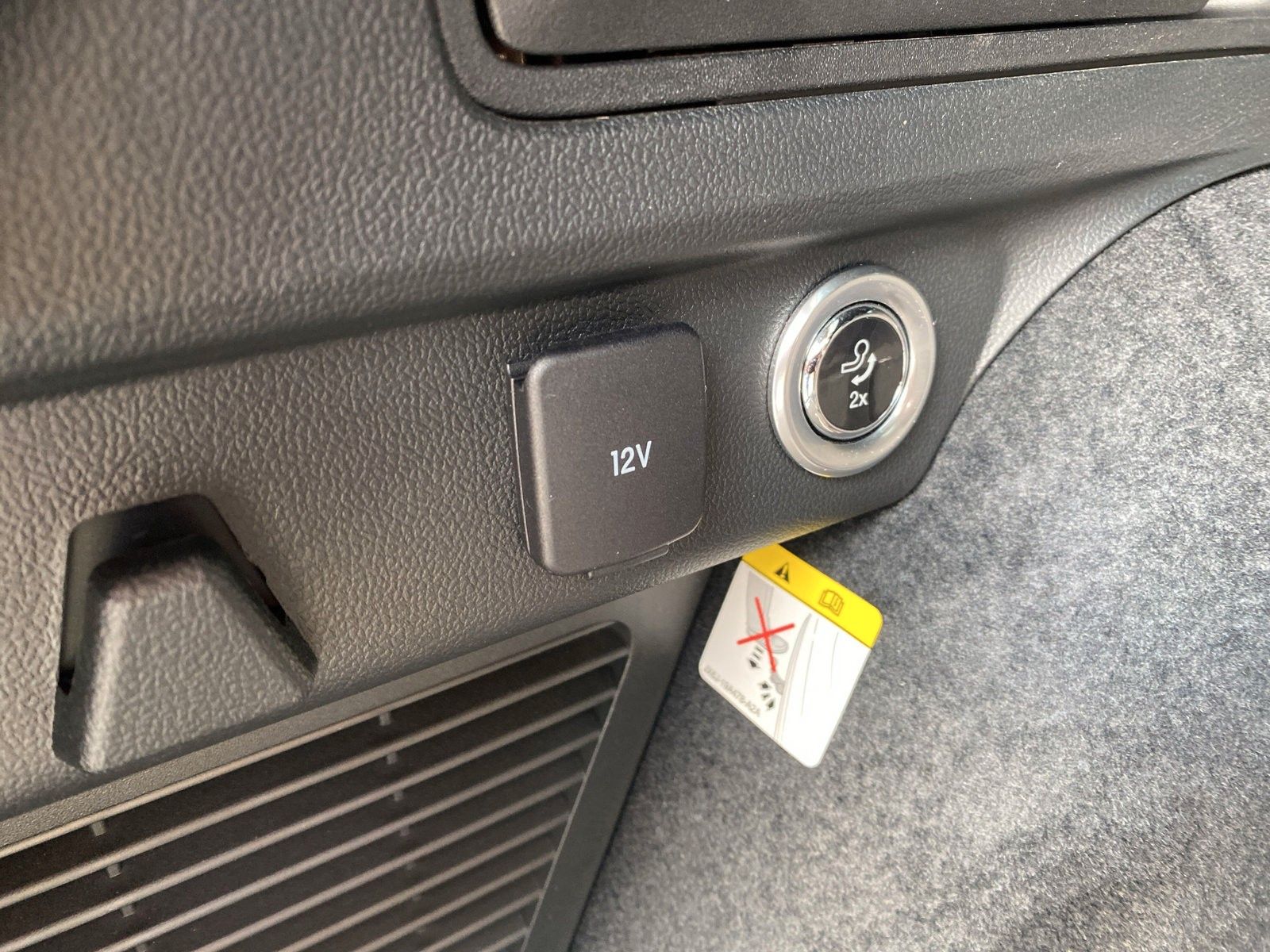 Fahrzeugabbildung Ford Kuga Plug-In Hybrid ST-Line X