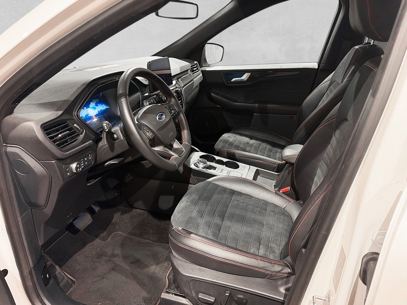 Fahrzeugabbildung Ford Kuga Plug-In Hybrid ST-Line X