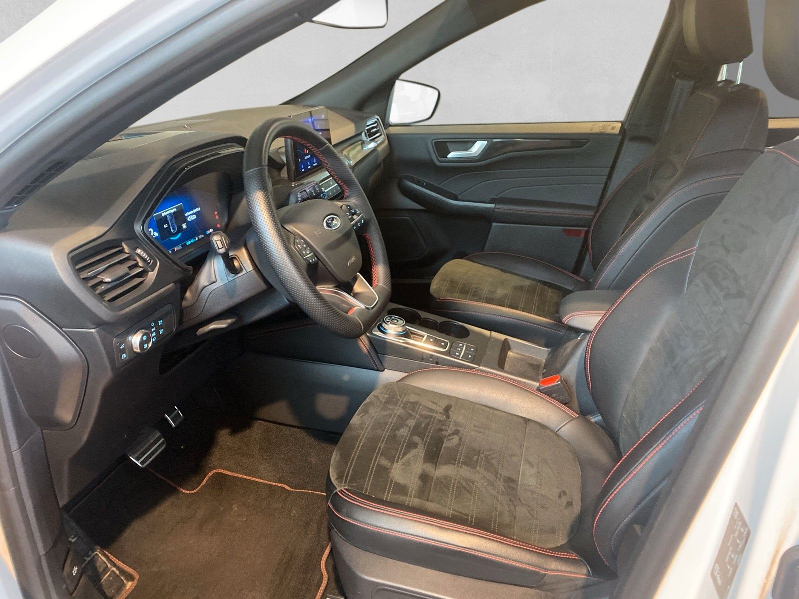 Fahrzeugabbildung Ford Kuga Plug-In Hybrid ST-Line X