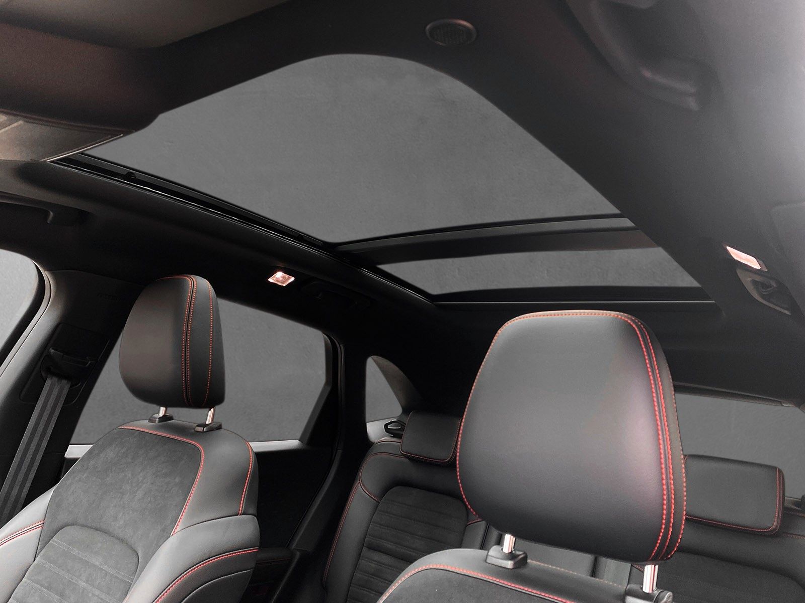 Fahrzeugabbildung Ford Kuga Plug-In Hybrid ST-Line X