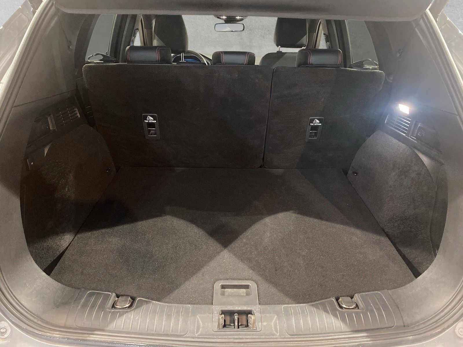 Fahrzeugabbildung Ford Kuga Plug-In Hybrid ST-Line X